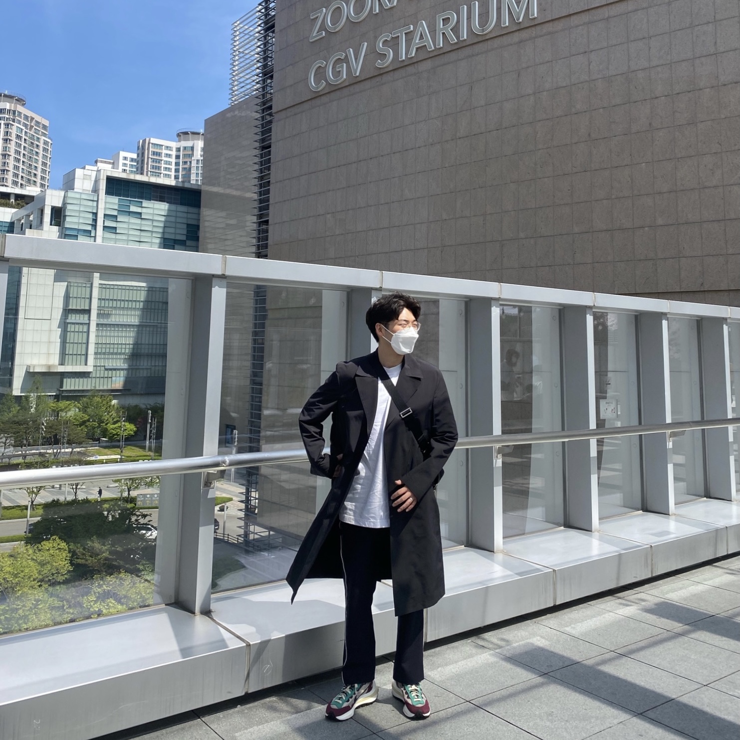 Nike x Sacai VaporWaffle String & Black Villain Red 착용 스타일