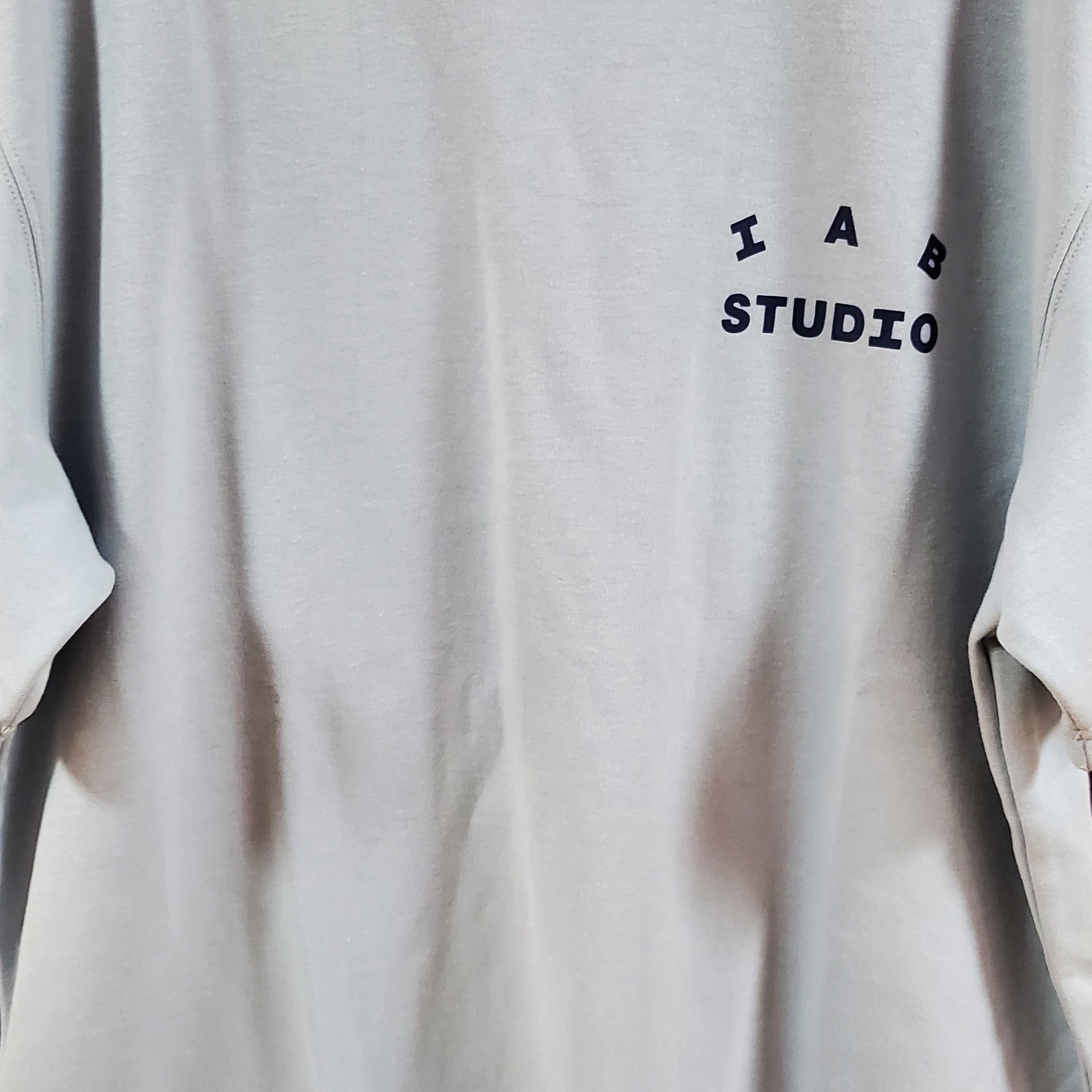 IAB Studio T-Shirt Ash Blue - 21SS 착용 스타일 - 1