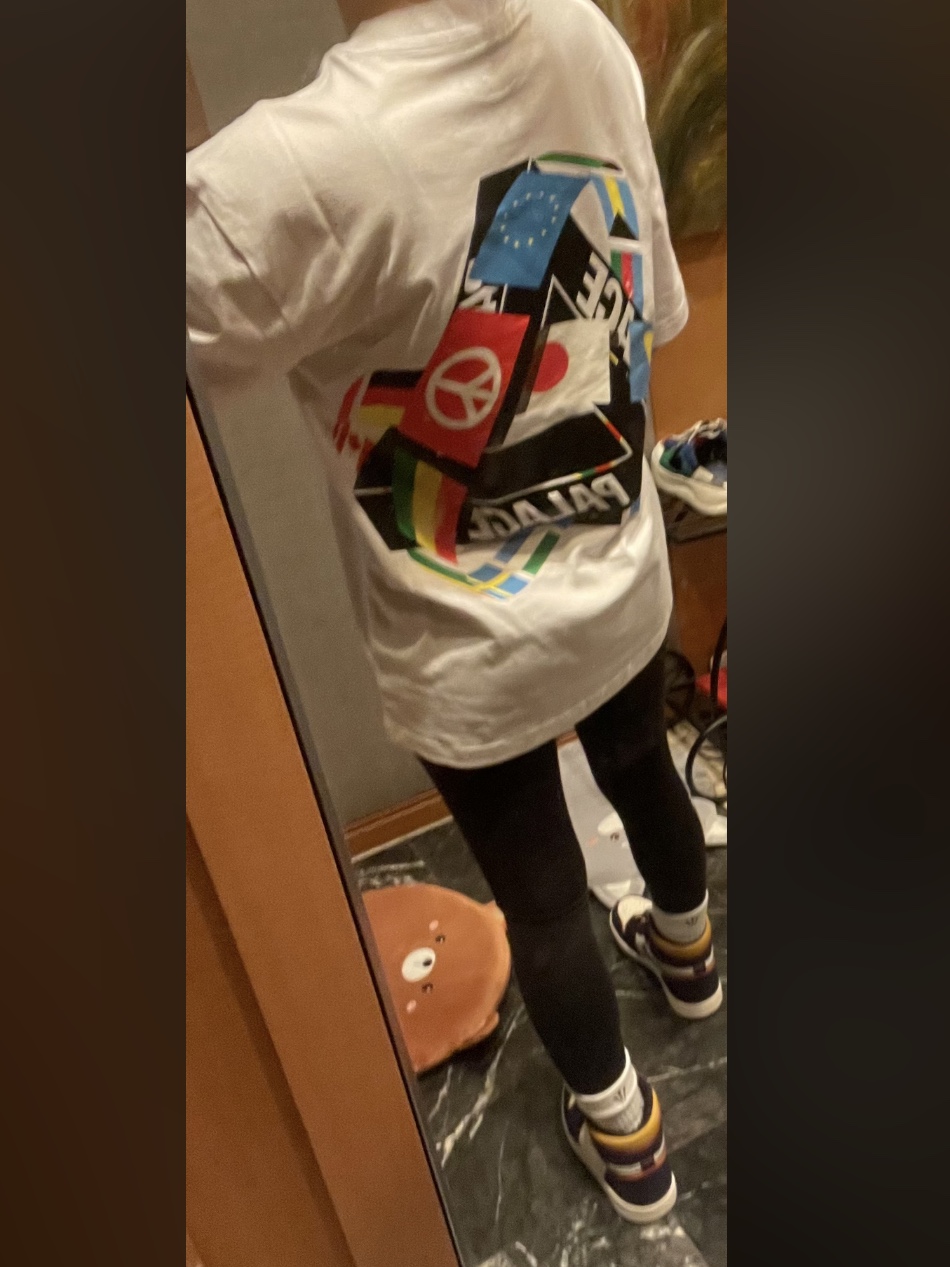 Palace Tri-Flag T-Shirt White - 21SS, Jordan 1 Retro High OG Defiant SB LA to Chicago 착용 스타일 - 2