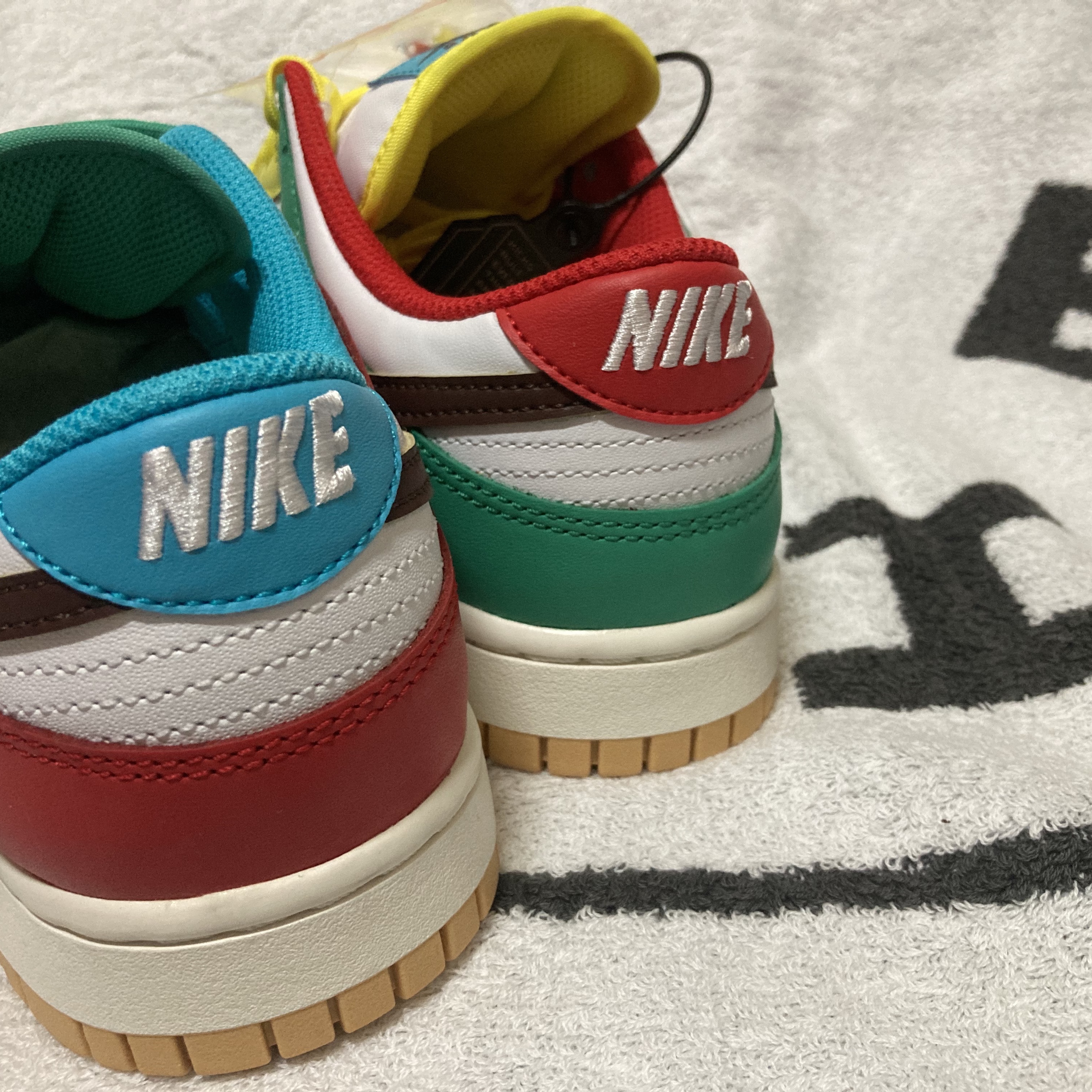 Nike Dunk Low SE Free.99 White 착용 스타일 - 3