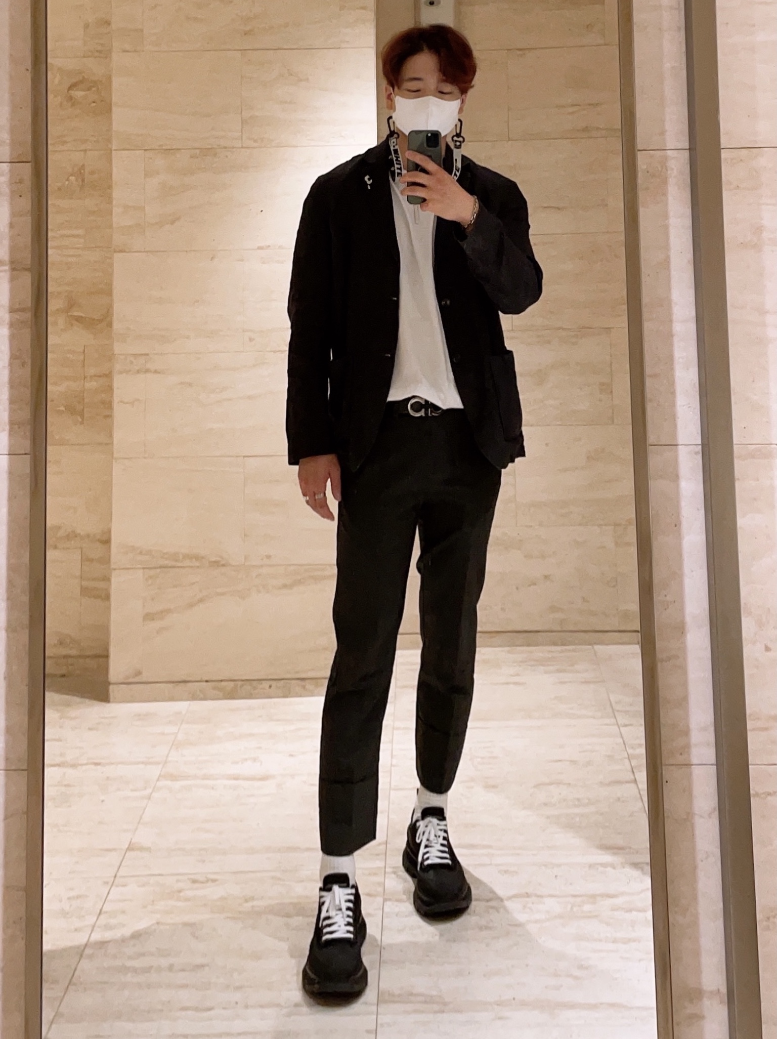 (W) Alexander McQueen Tread Slick Lace Up Black 착용 스타일