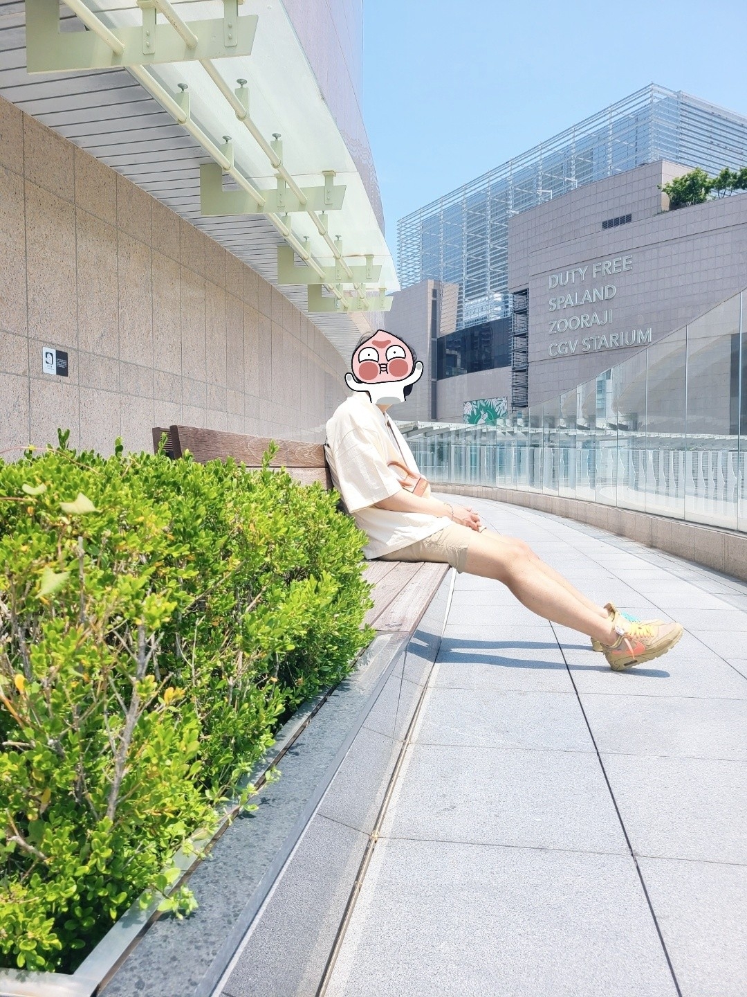 Essentials Short Sleeve Polo Cream - 21SS, Nike x Off-White Air Max 90 V2 Desert Ore 착용 스타일 - 3