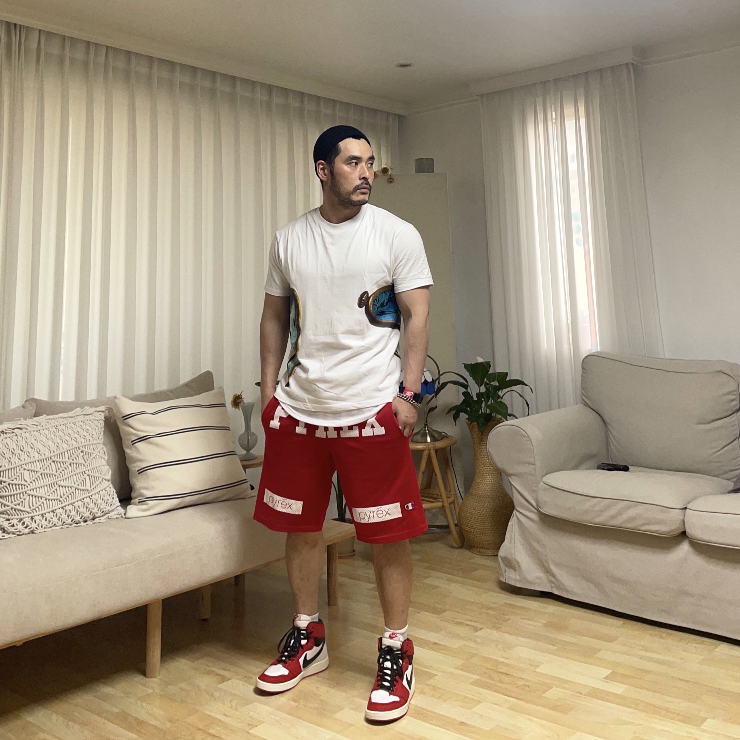 Jordan 1 KO Chicago 2021 착용 스타일 - 3