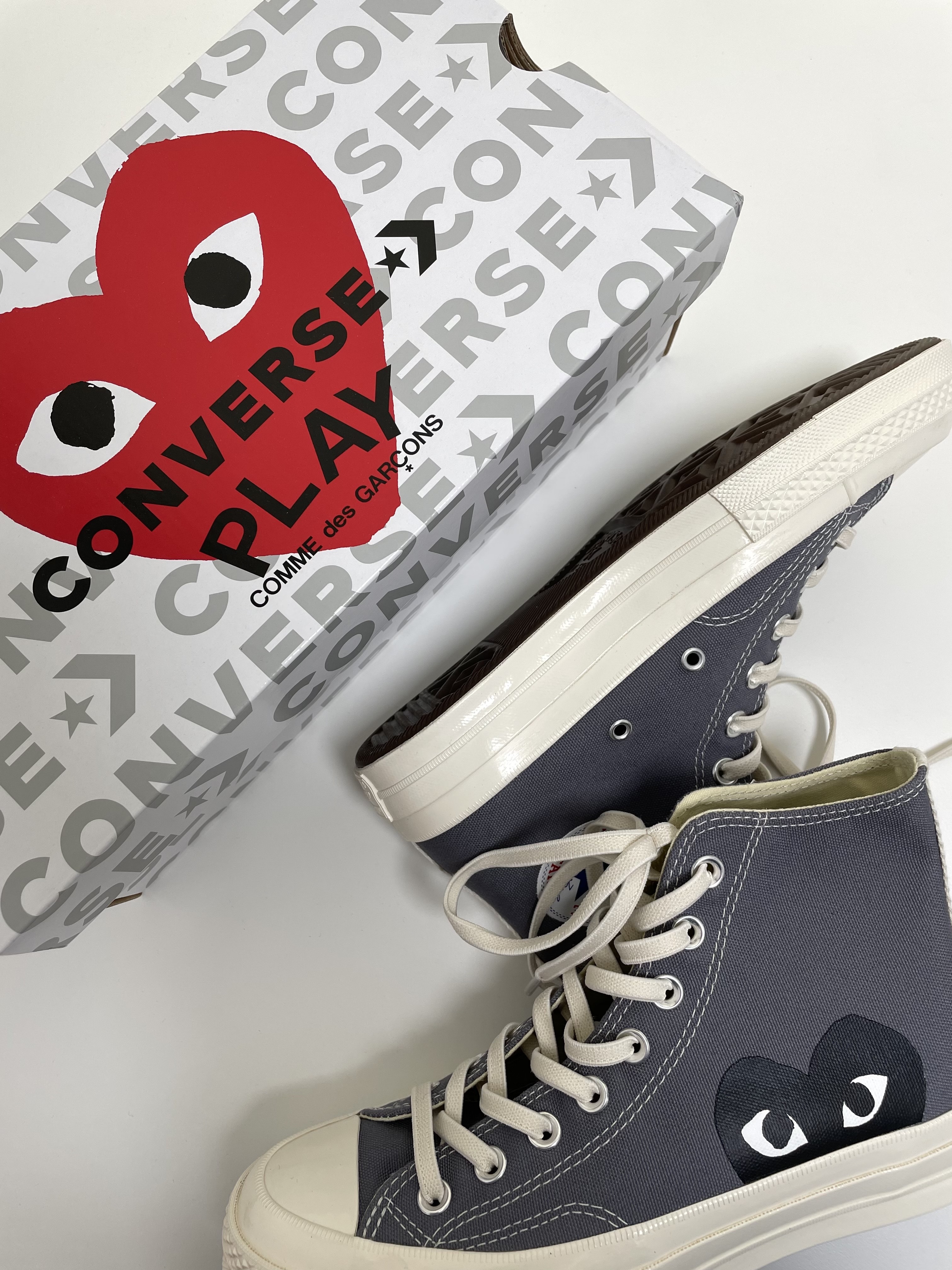 Converse x Play Comme des Garcons Chuck 70 Hi Steel Gray 착용 스타일