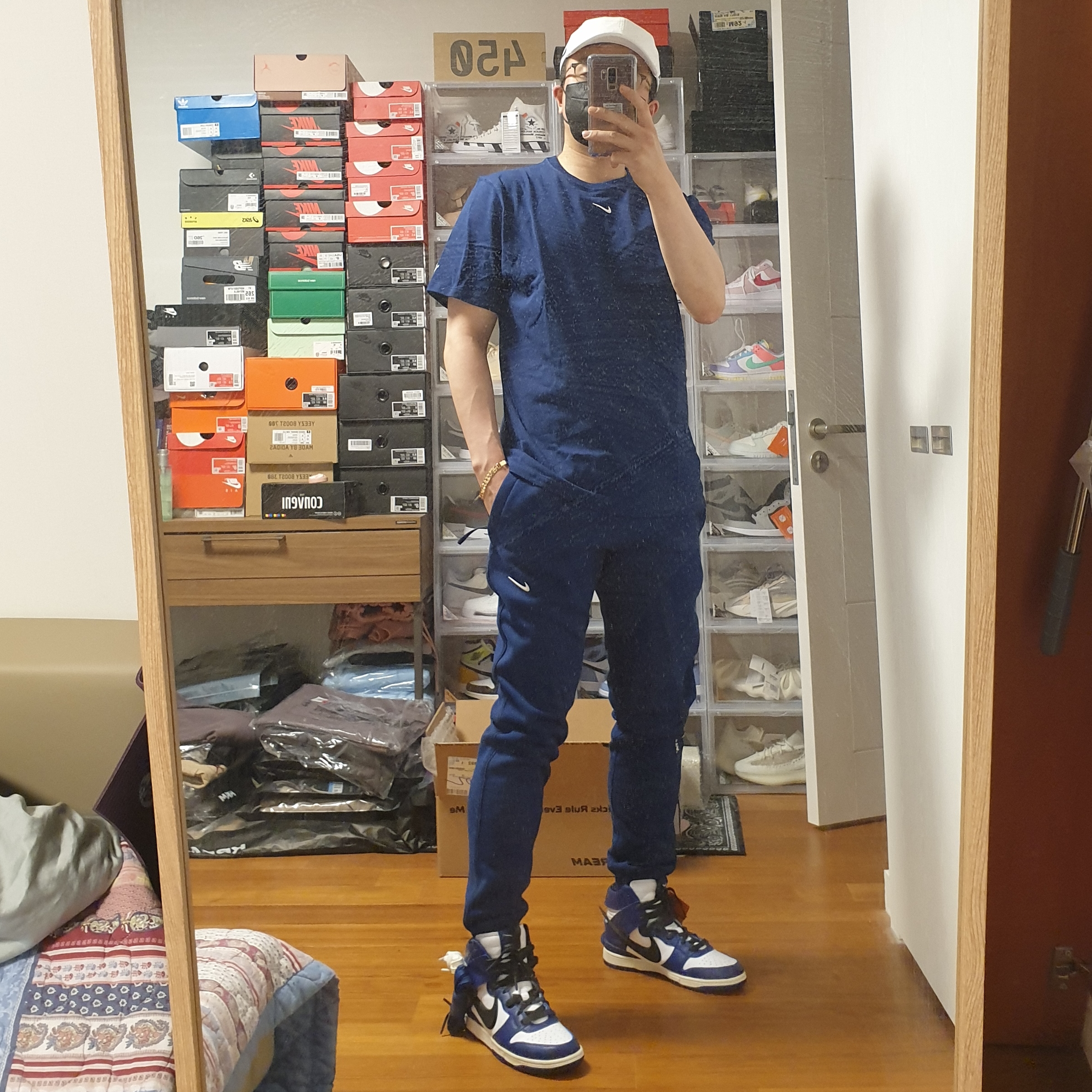 Nike x Drake Nocta Cardinal Stock Essential Fleece Pants Navy - Asia, Nike x Drake Nocta Cardinal Stock Essential T-Shirt Navy - Asia 착용 스타일 - 1