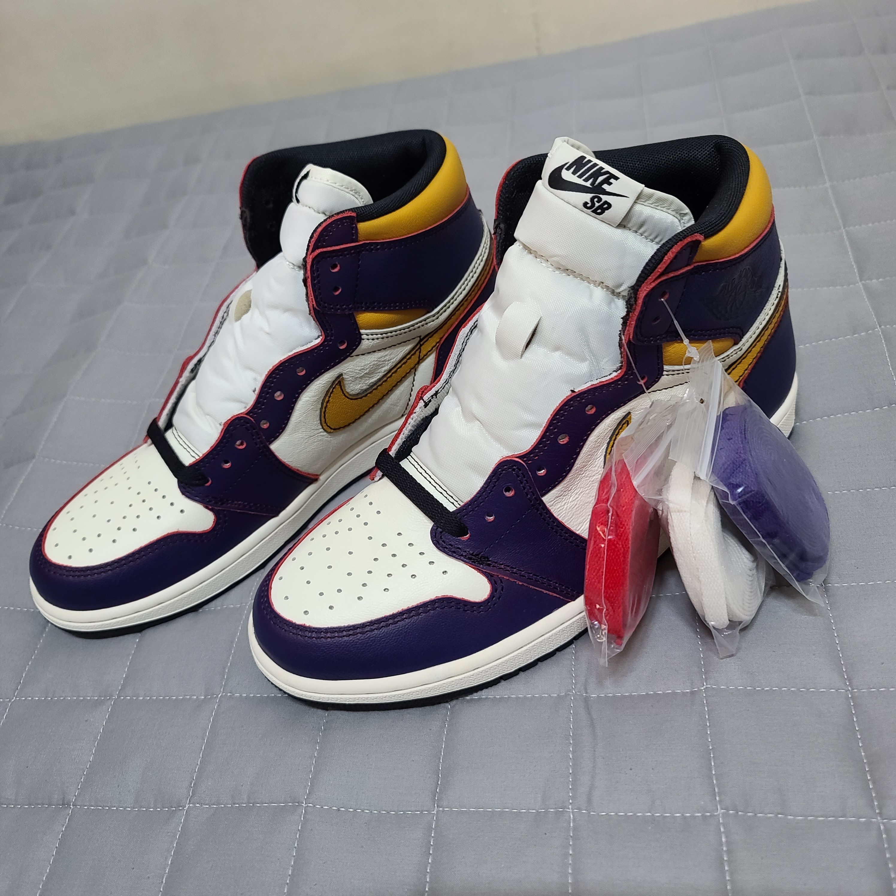Jordan 1 Retro High OG Defiant SB LA to Chicago 착용 스타일 - 1