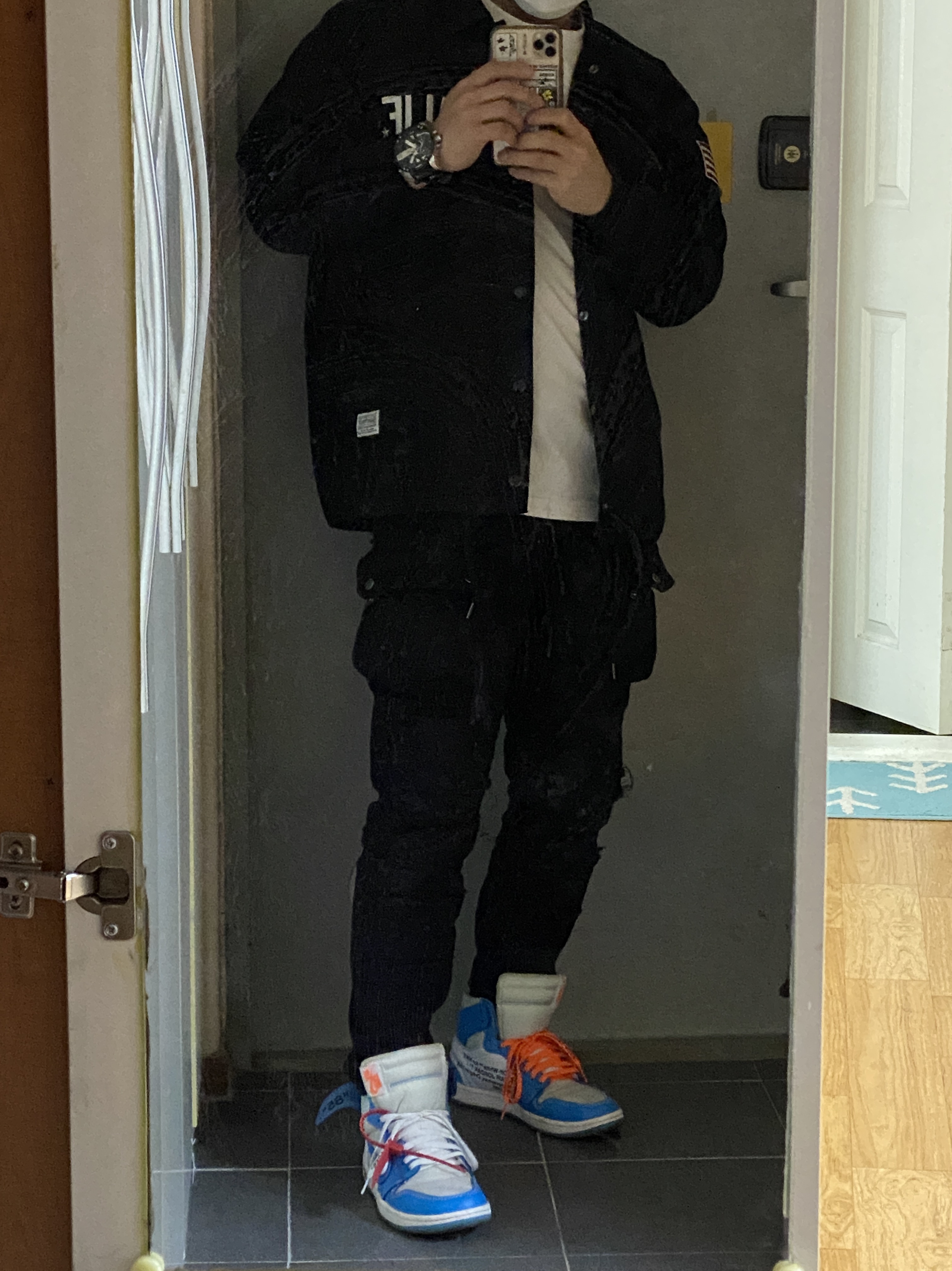 Jordan 1 x Off-White Retro High University Blue 착용 스타일