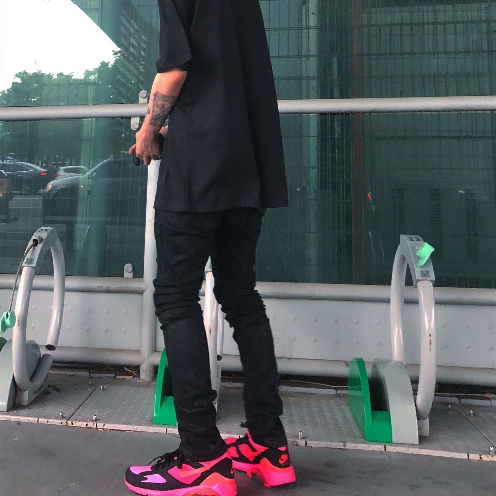 Nike x Comme des Garcons Homme Plus Air Max 180 White, Nike x Off-White Blazer Mid White OG The Ten 착용 스타일 - 3