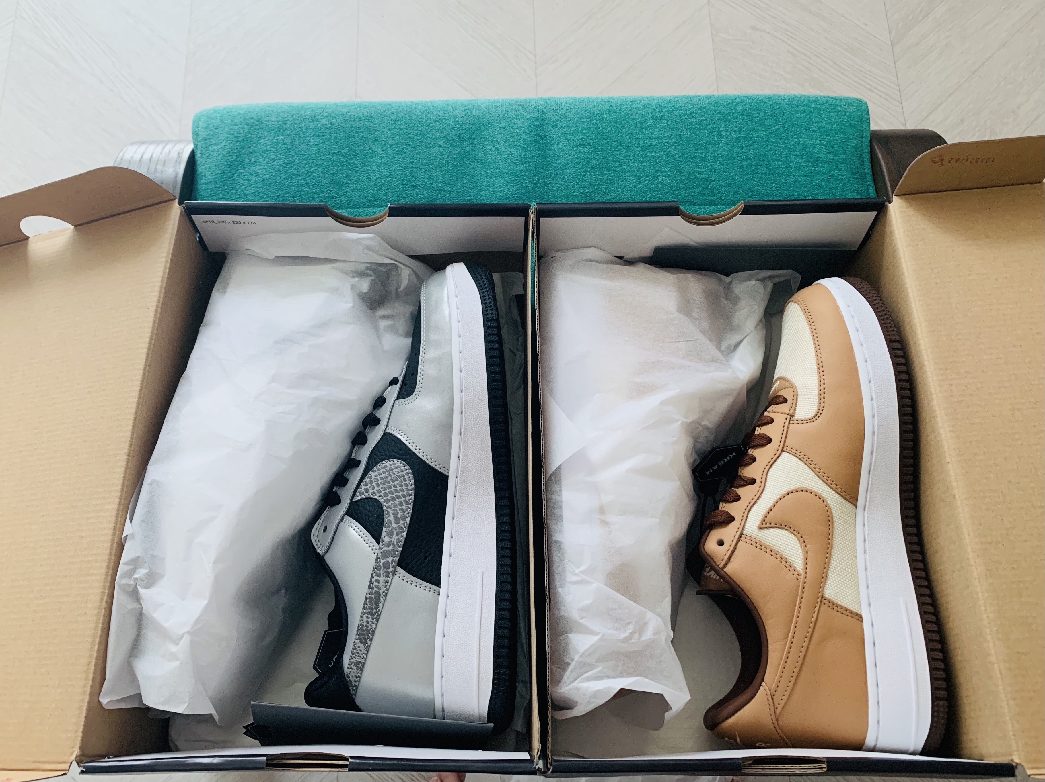 Nike Air Force 1 B Silver Snake, Nike Air Force 1 Low QS Acorn 2021 착용 스타일