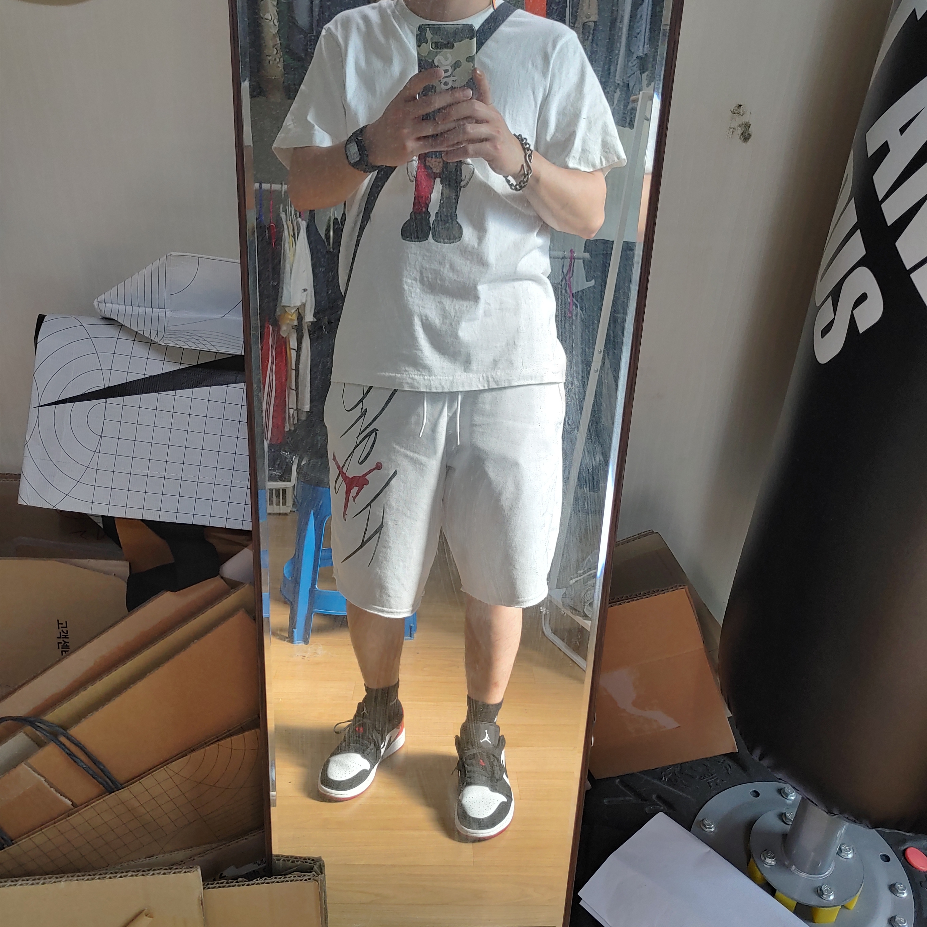 Jordan 1 Low Black Toe 착용 스타일