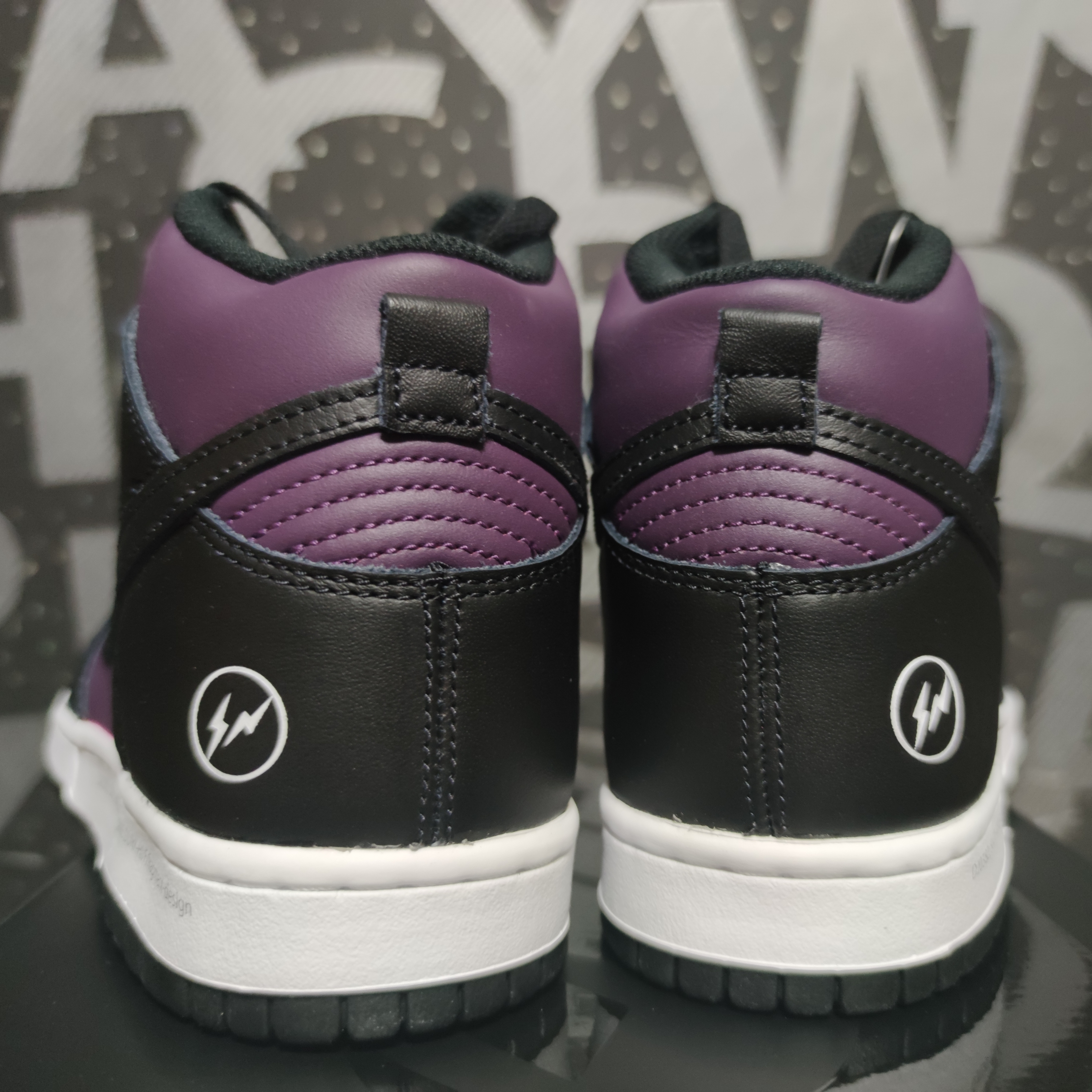 Nike x Fragment Dunk High Black 착용 스타일 - 5