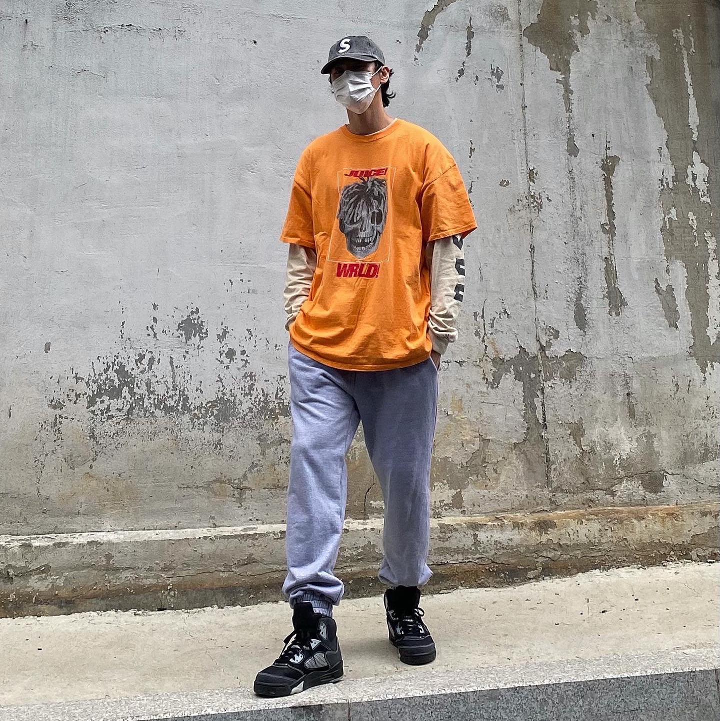 Jordan 5 Retro Anthracite, Supreme Pigment Print S Logo 6-Panel Black - 20SS 착용 스타일