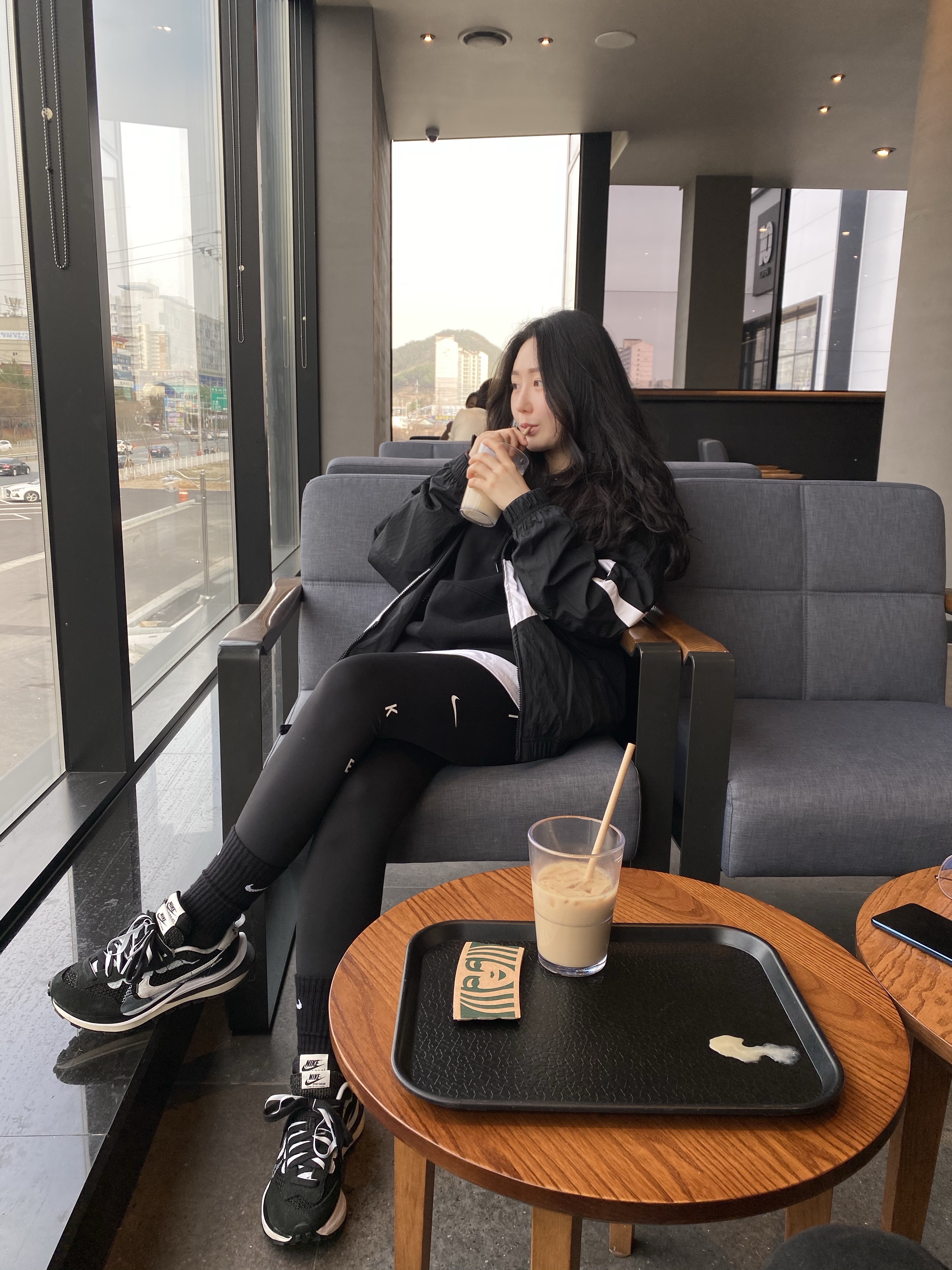 Nike x Sacai VaporWaffle Black White 착용 스타일 - 1