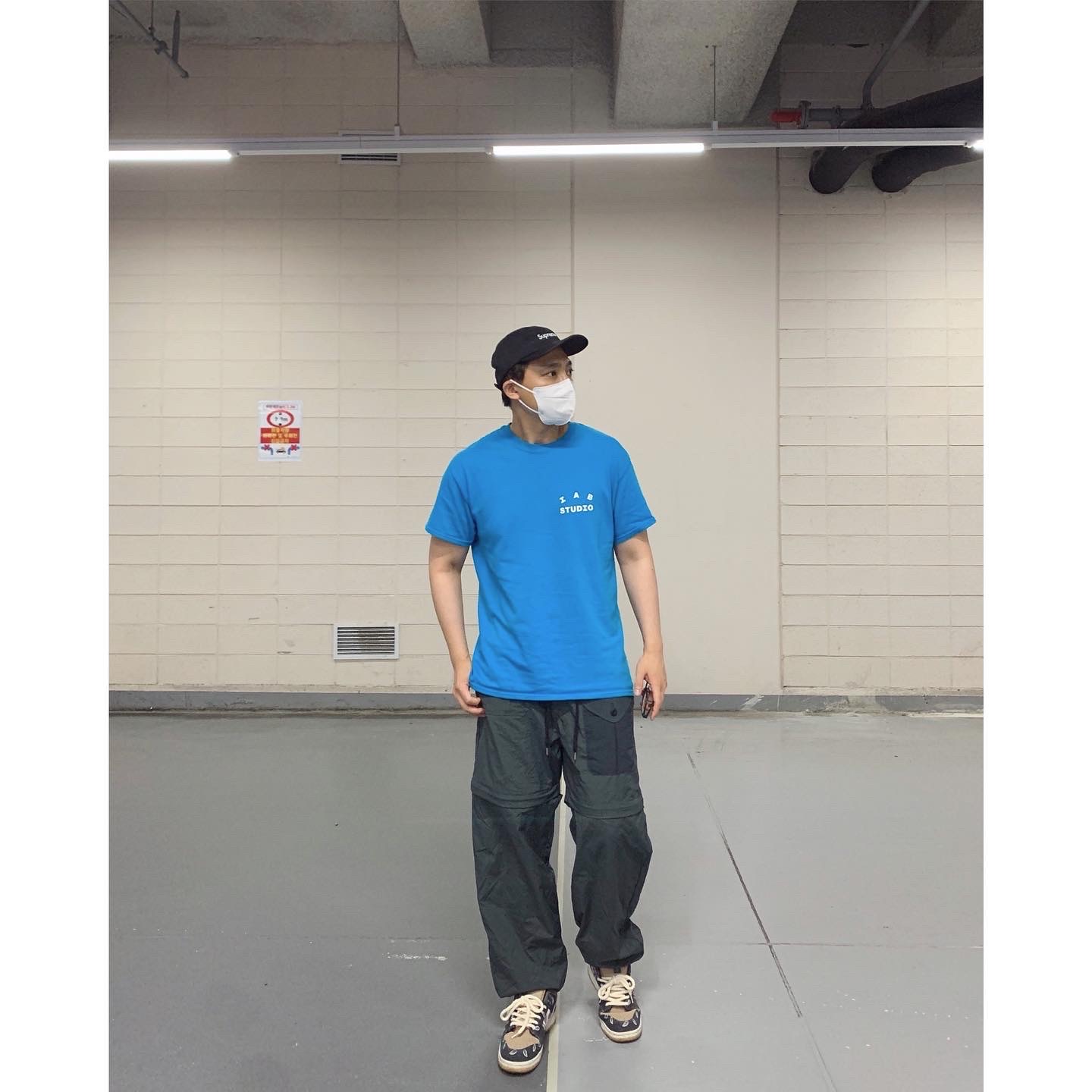 Nike x Travis Scott SB Dunk Low, Supreme Military Camp Cap Black - 21SS 착용 스타일