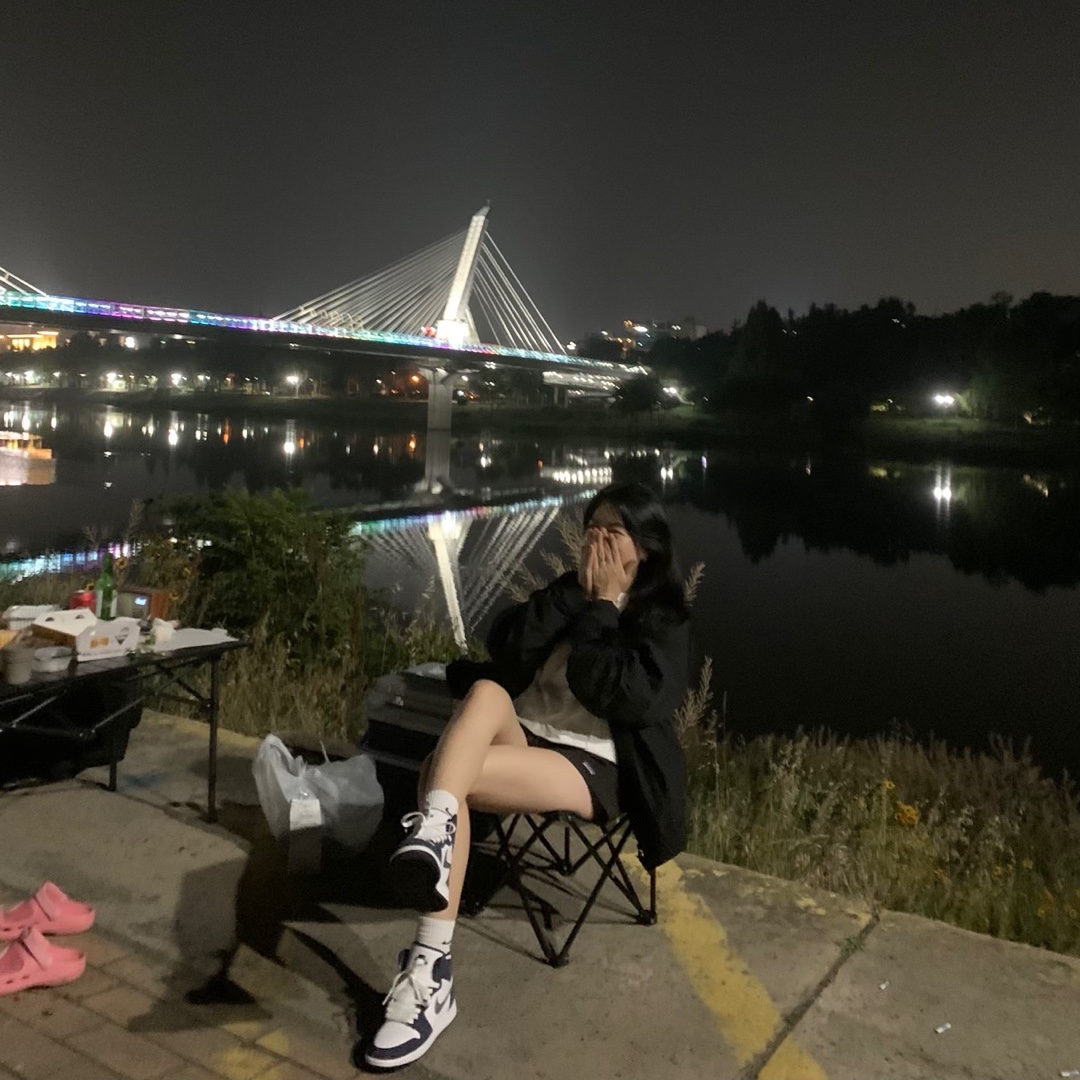 (GS) Jordan 1 Retro High OG CO.JP Midnight Navy, Nike M NRG Solo Swoosh Track Jacket Black - Asia 착용 스타일