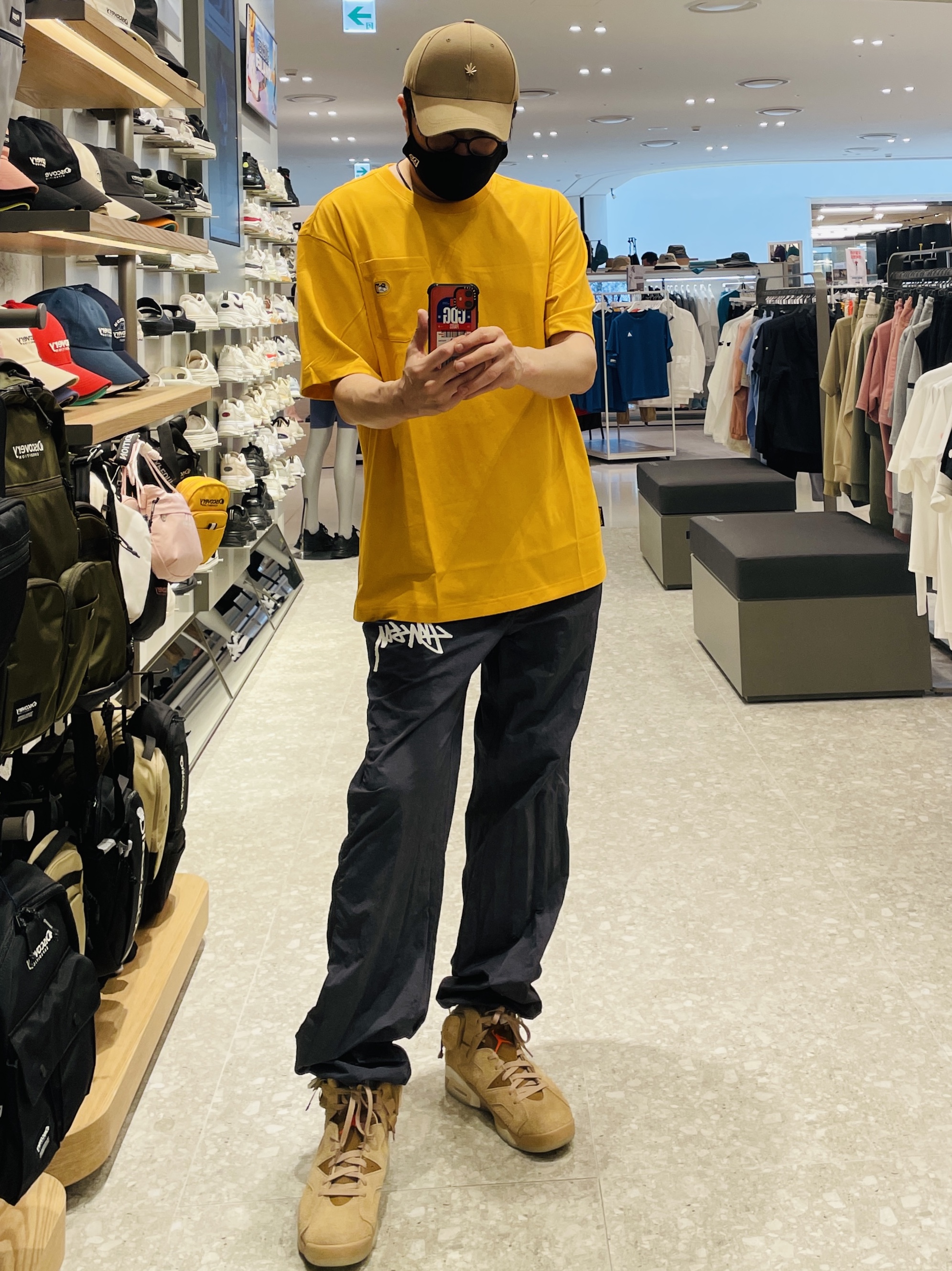 Jordan 6 x Travis Scott Retro SP British Khaki, Nike x Stussy Beach Pants Off Noir 착용 스타일 - 2