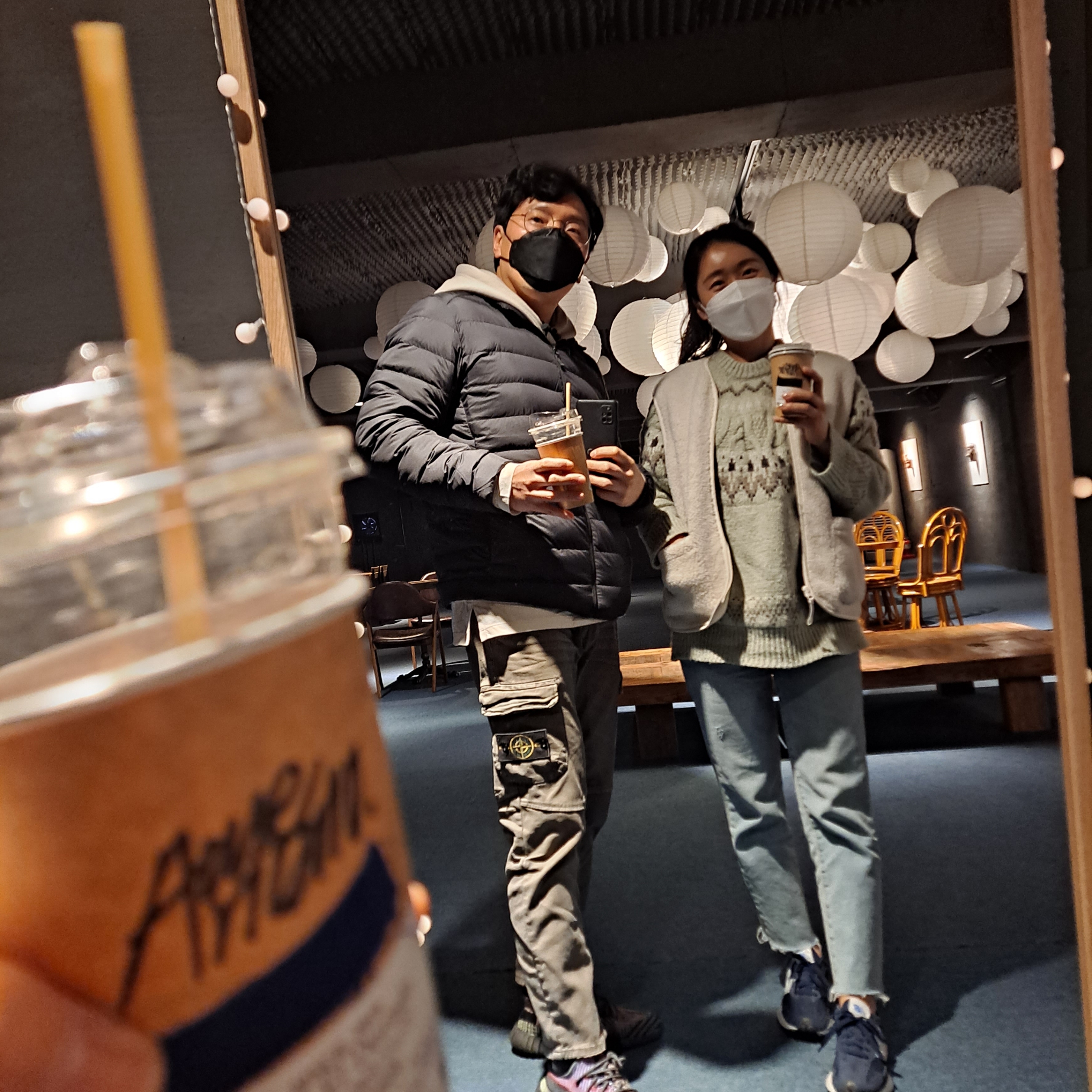 New Balance 327 Black, Adidas Yeezy Boost 350 V2 Yecheil - Reflective 착용 스타일