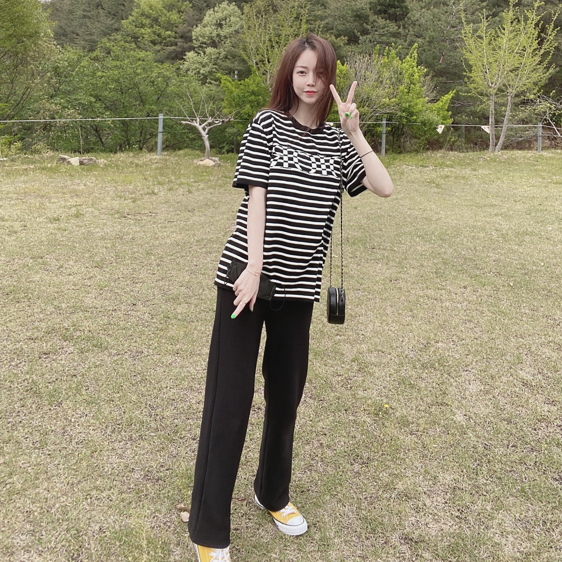 Converse Chuck Taylor All Star Pro Ox Sunflower Gold 착용 스타일