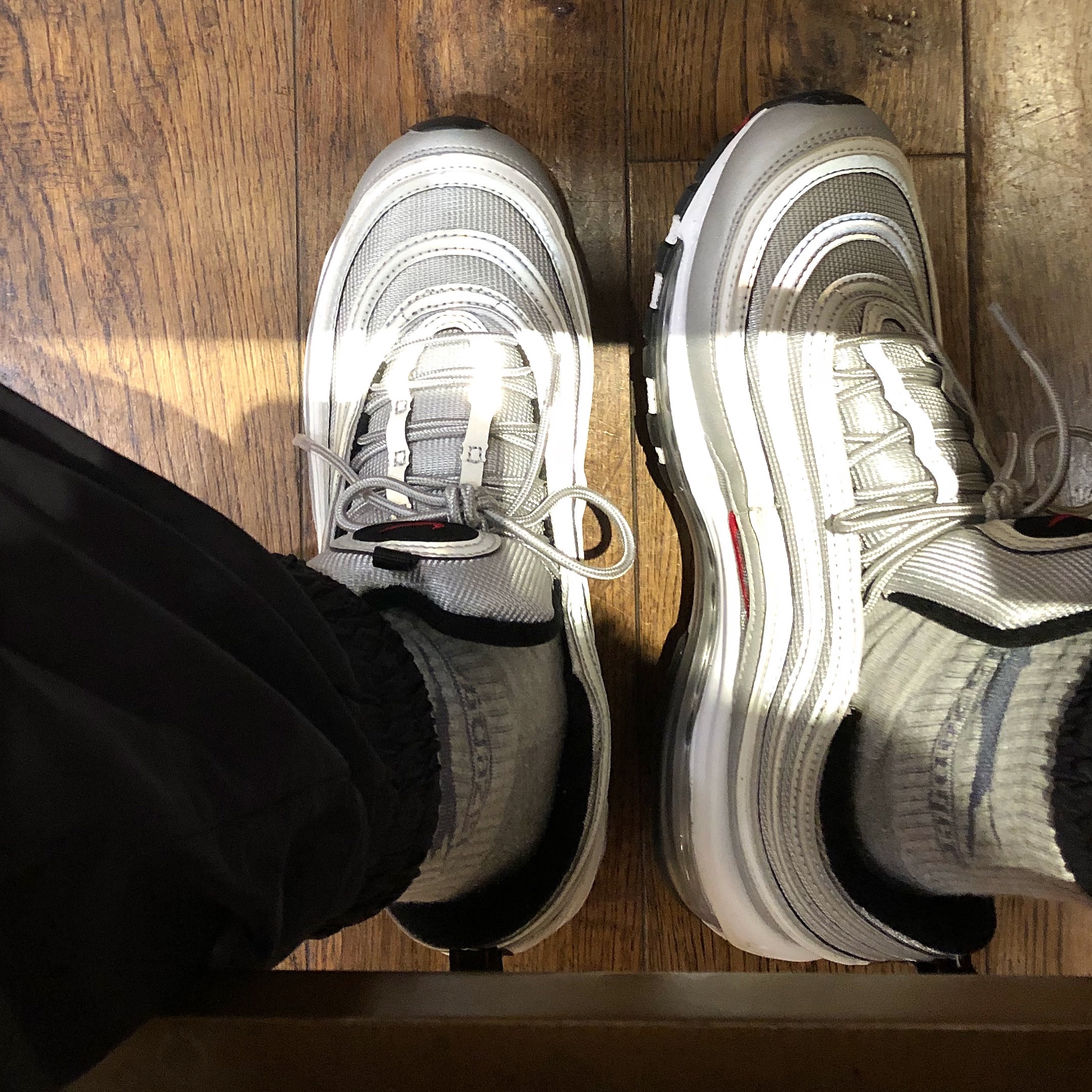 Nike Air Max 97 G Silver Bullet 착용 스타일 - 2