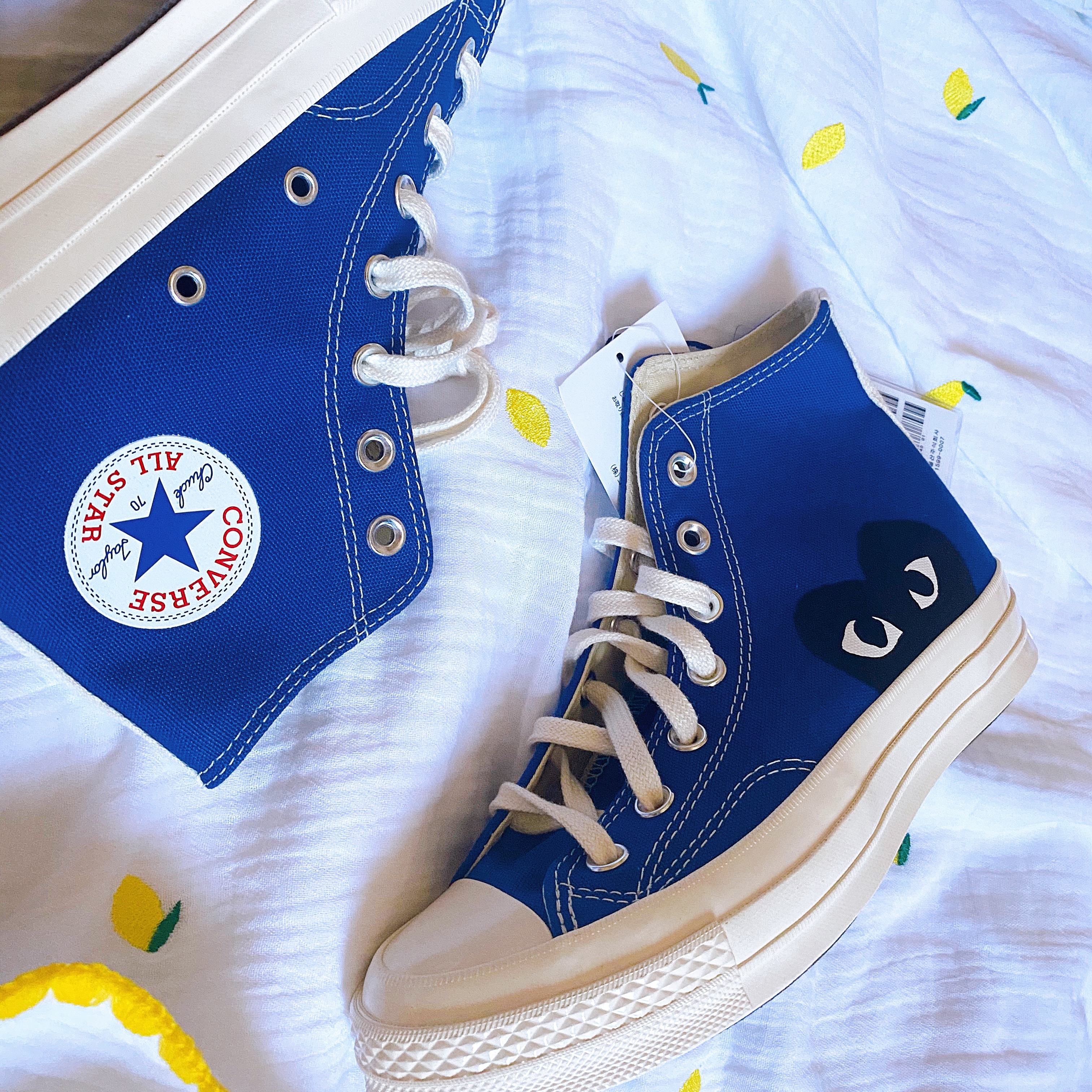 Converse x Play Comme des Garcons Chuck 70 Hi Blue Quartz 착용 스타일