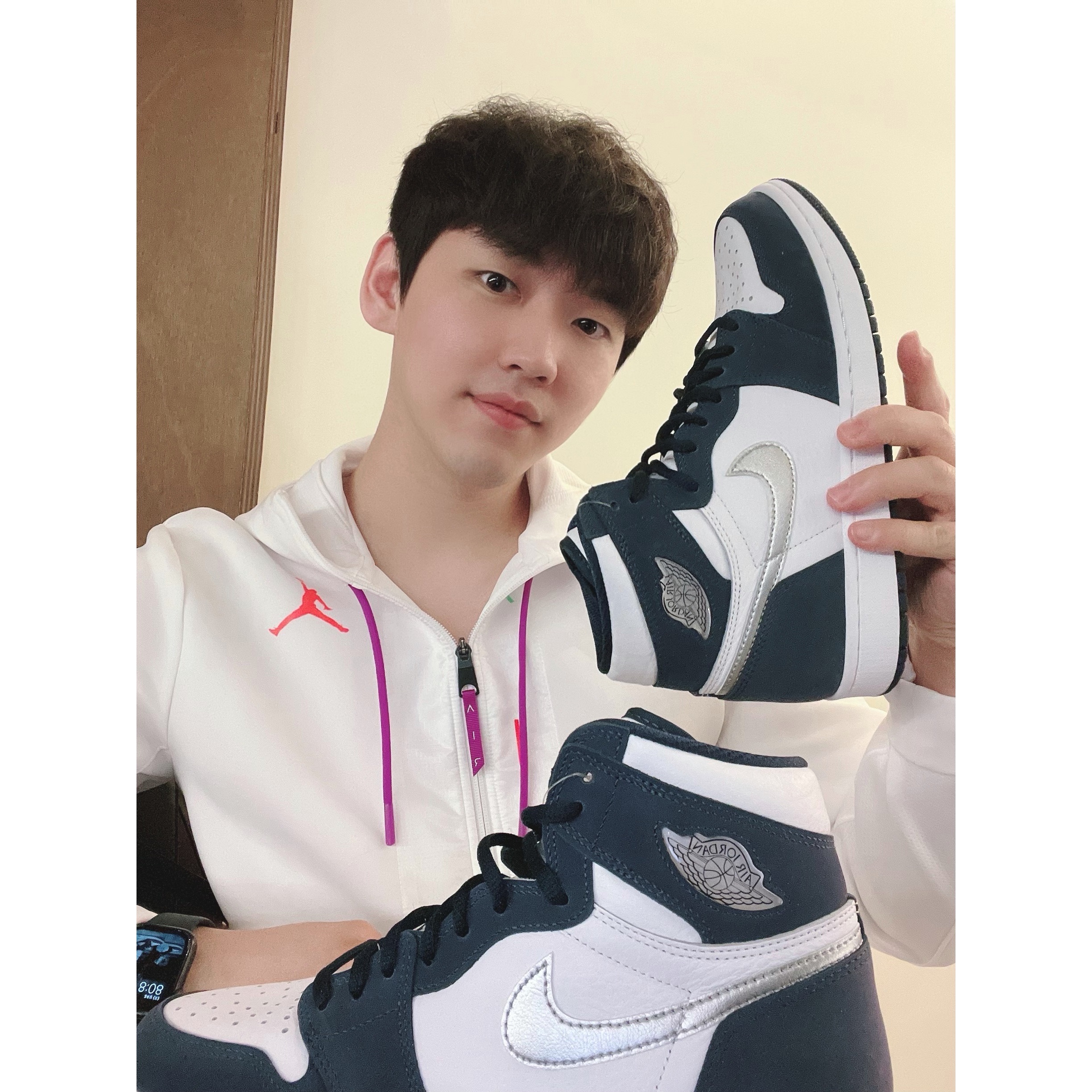 Jordan 1 Retro High OG CO.JP Midnight Navy 착용 스타일