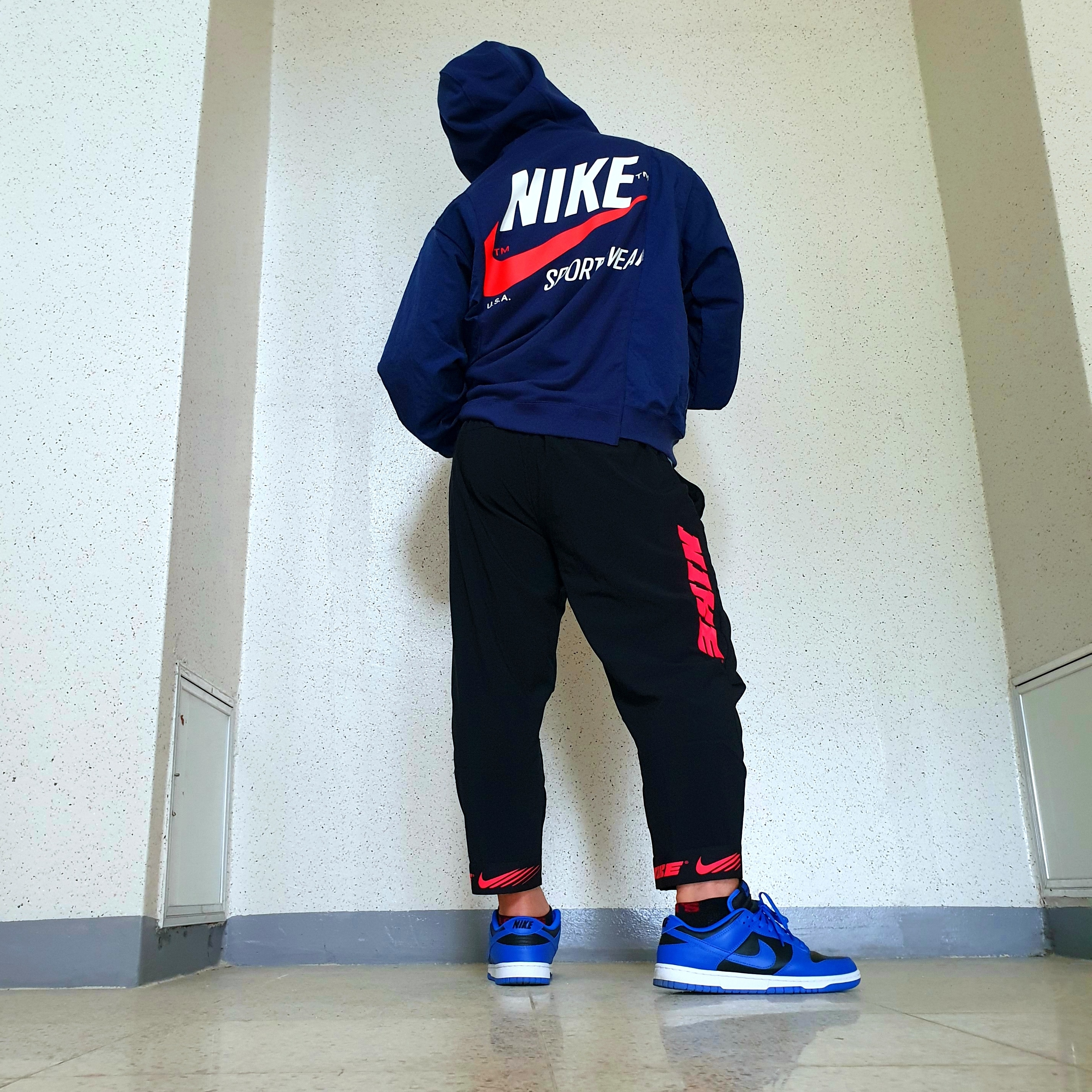 Nike NSW Hoodie BRS Midnight Navy, Nike Dunk Low Retro Hyper Cobalt 착용 스타일