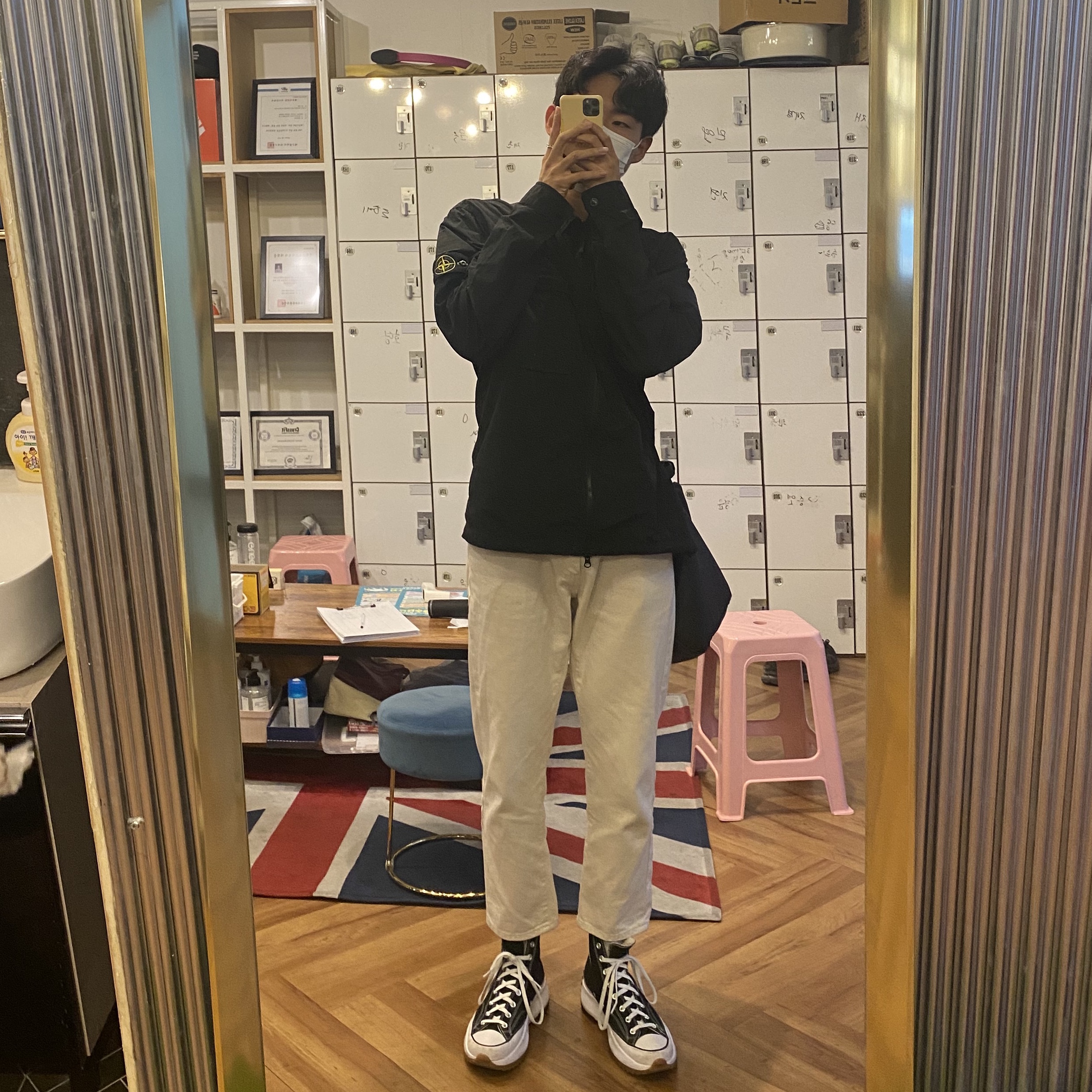 Converse Run Star Hike Hi Black White Gum, Stone Island 110WN T.CO+OLD Overshirt Black - 21SS 착용 스타일