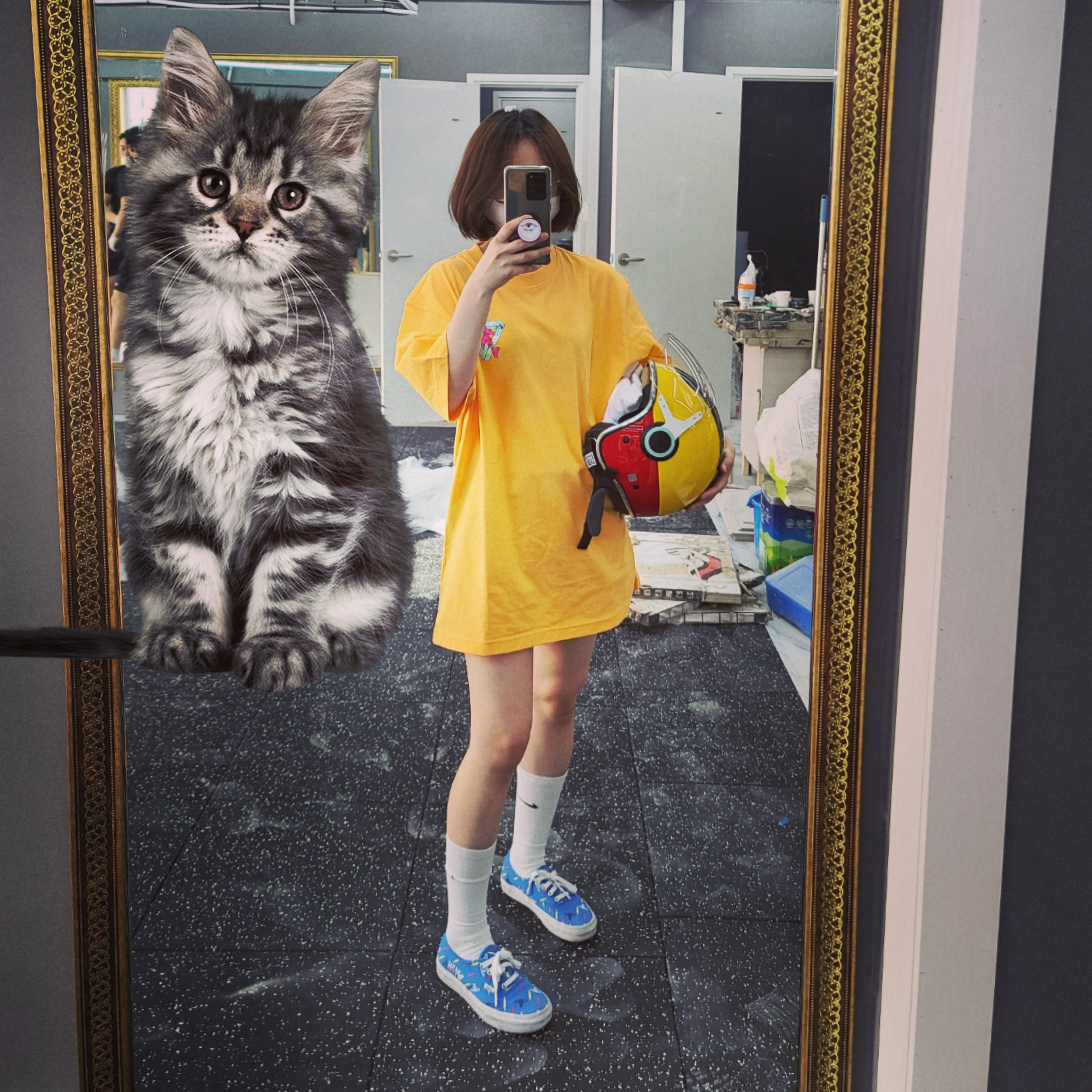 Palace M-Zone Mutant Ripper T-Shirt Orange - 21SS, Vans x Vivienne Westwood Authentic Anglomania Blue 착용 스타일