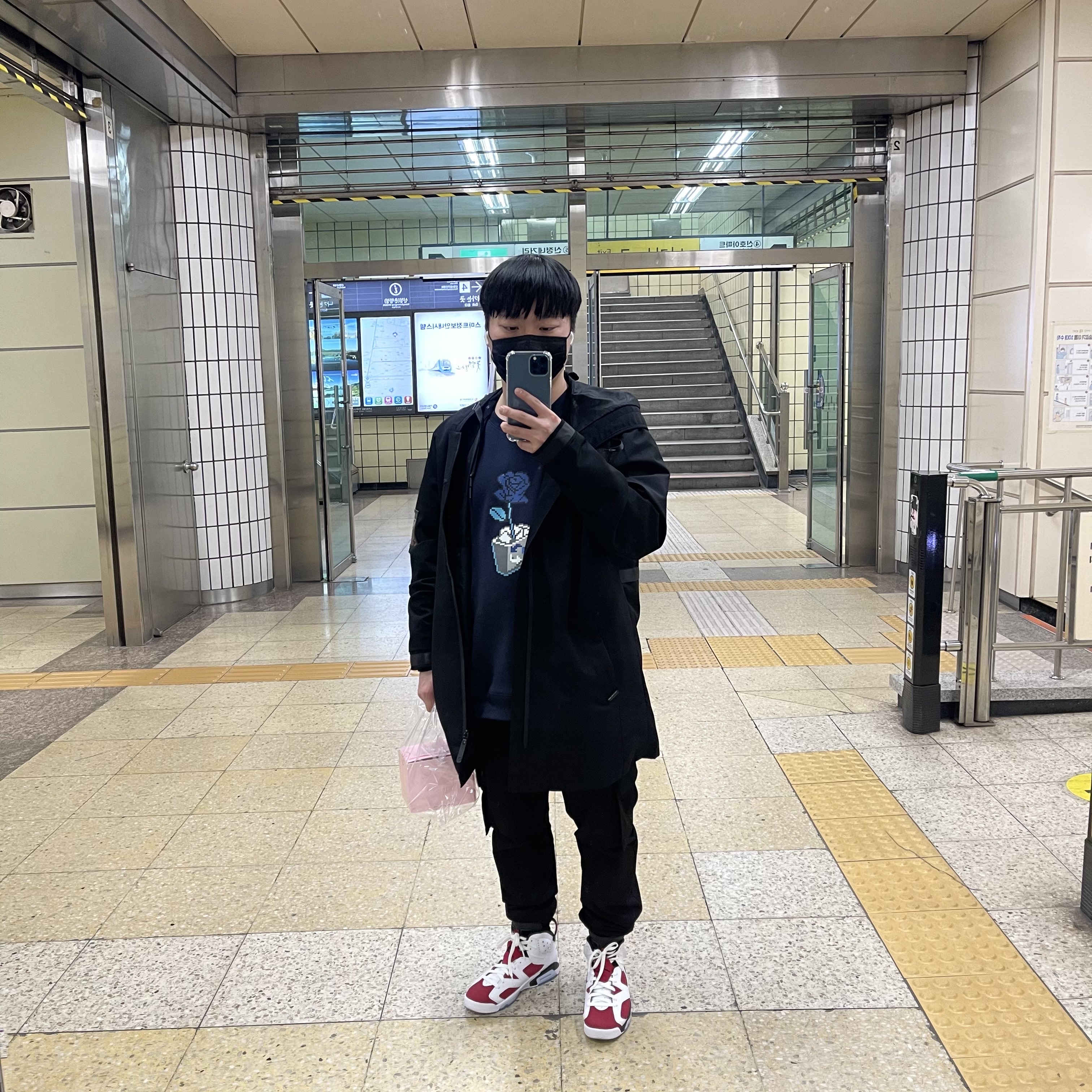 Jordan 6 Retro Carmine 2021 착용 스타일