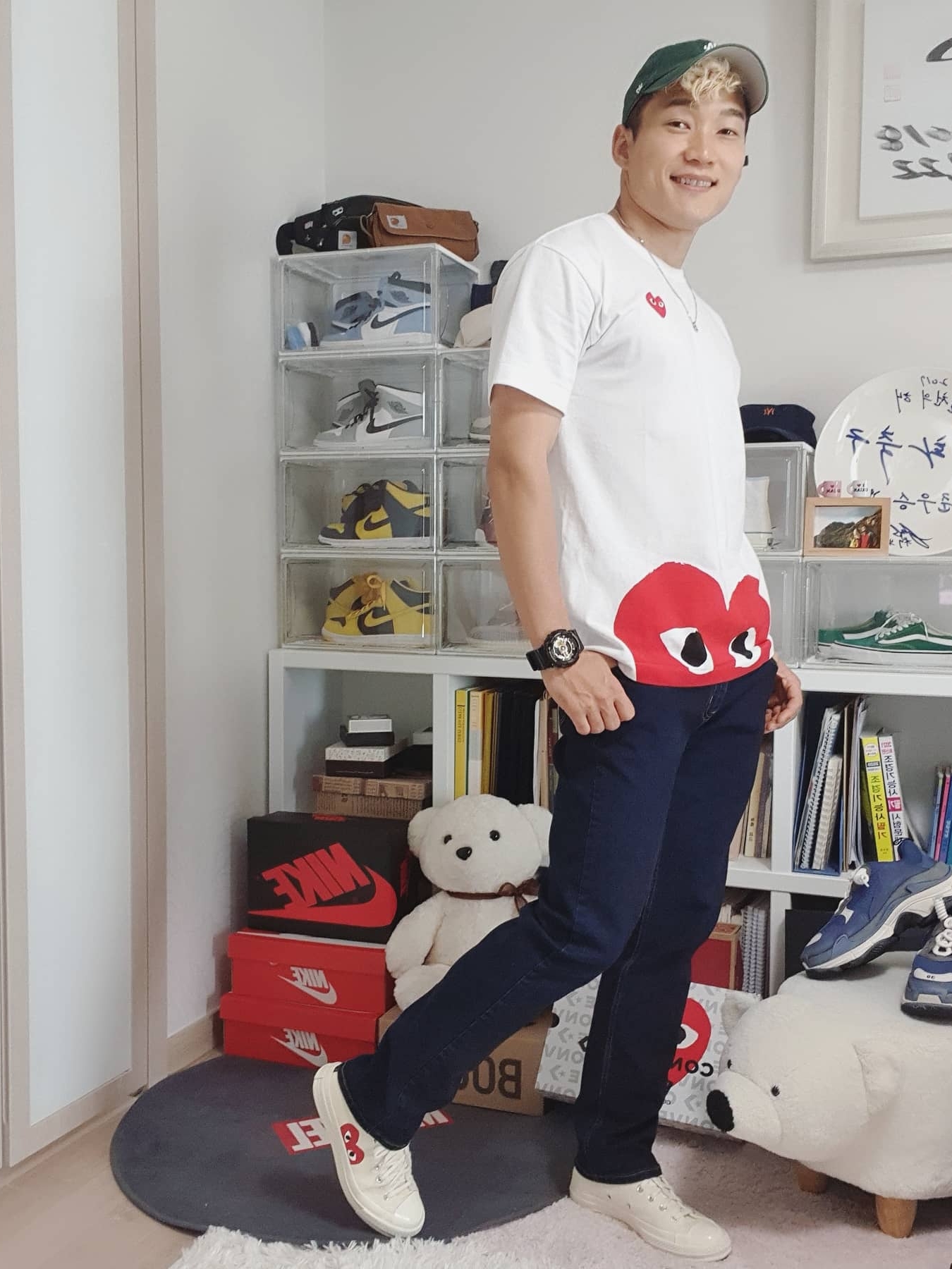 Converse x Play Comme des Garcons Chuck 70 Ox White 착용 스타일 - 1
