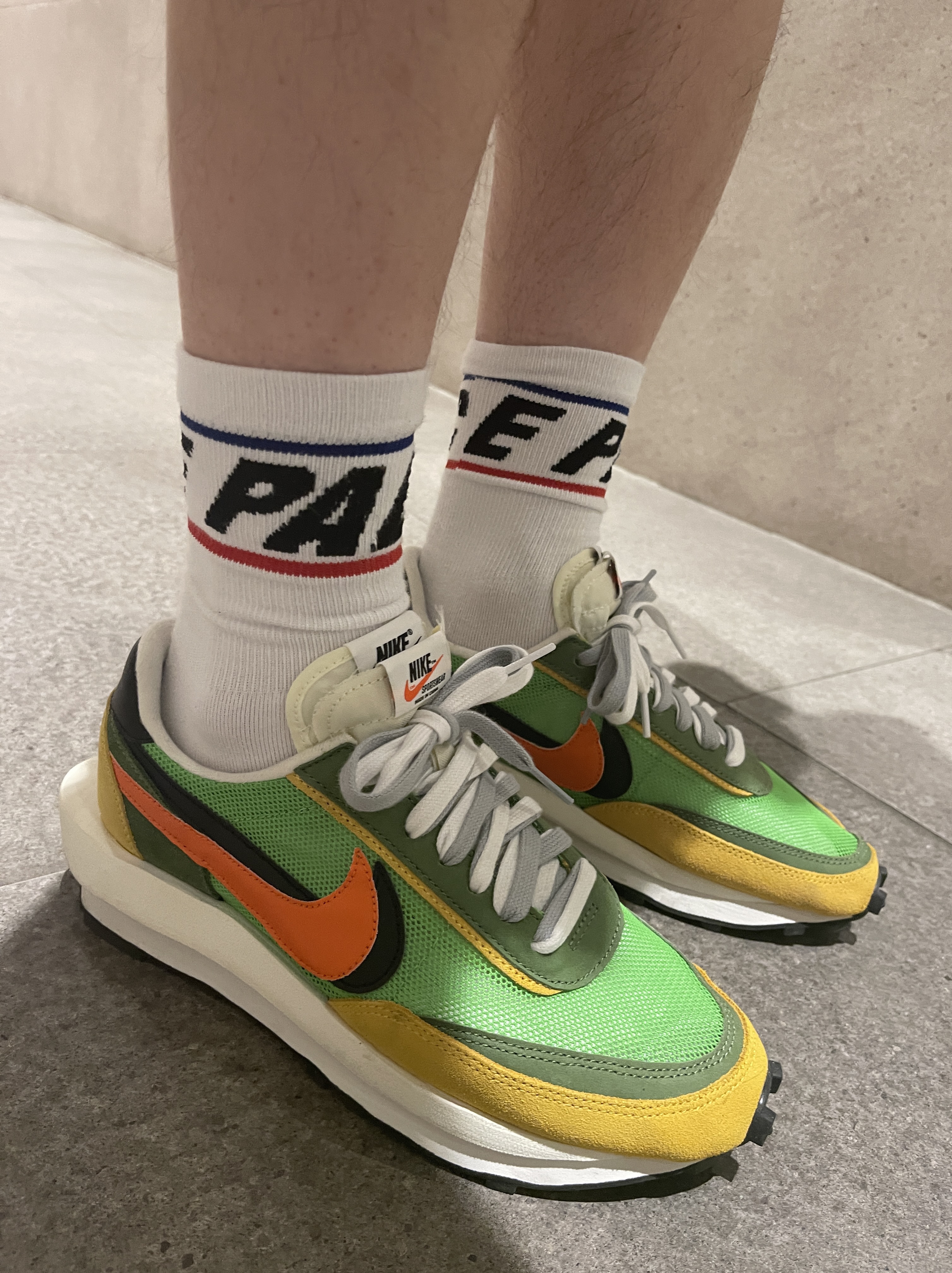 Nike x Cactus Plant Flea Market Long Sleeve Polo Natural - Asia, Nike x Sacai LDWaffle Green Multi 착용 스타일 - 2