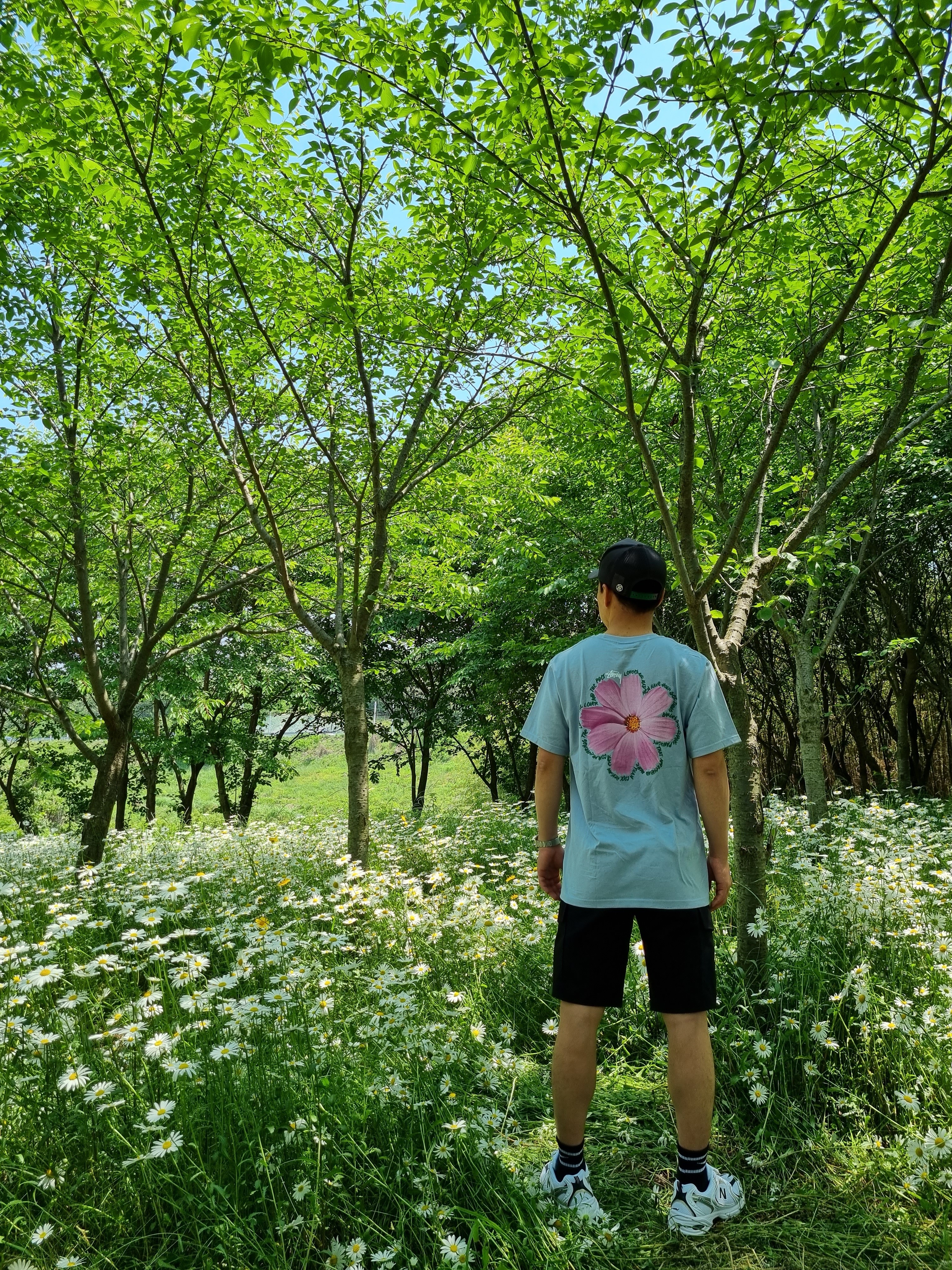 Stussy Cosmos T-Shirt Slate, New Balance 530 Off White Gold 착용 스타일 - 2