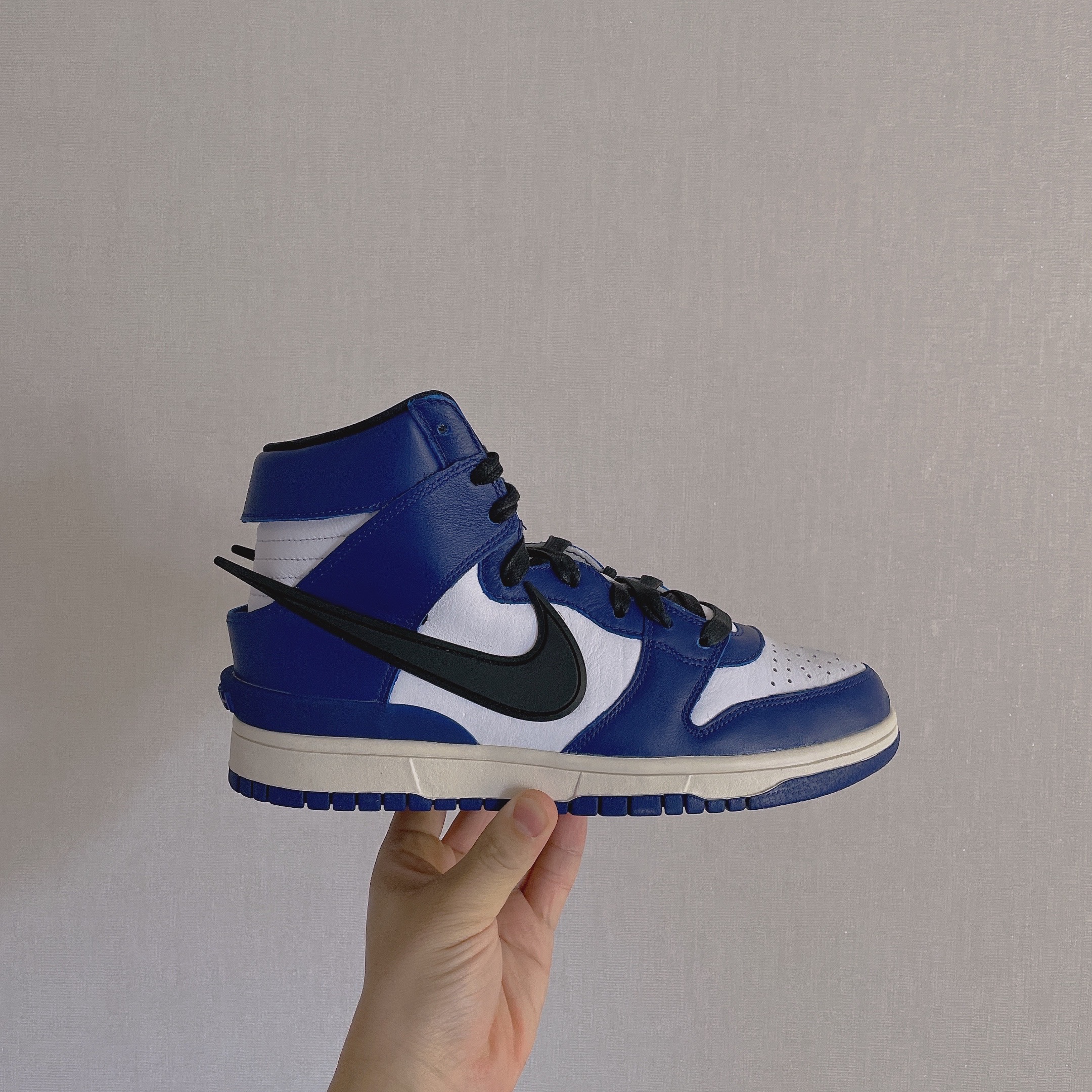 Nike x Ambush Dunk High Deep Royal Blue 착용 스타일 - 2
