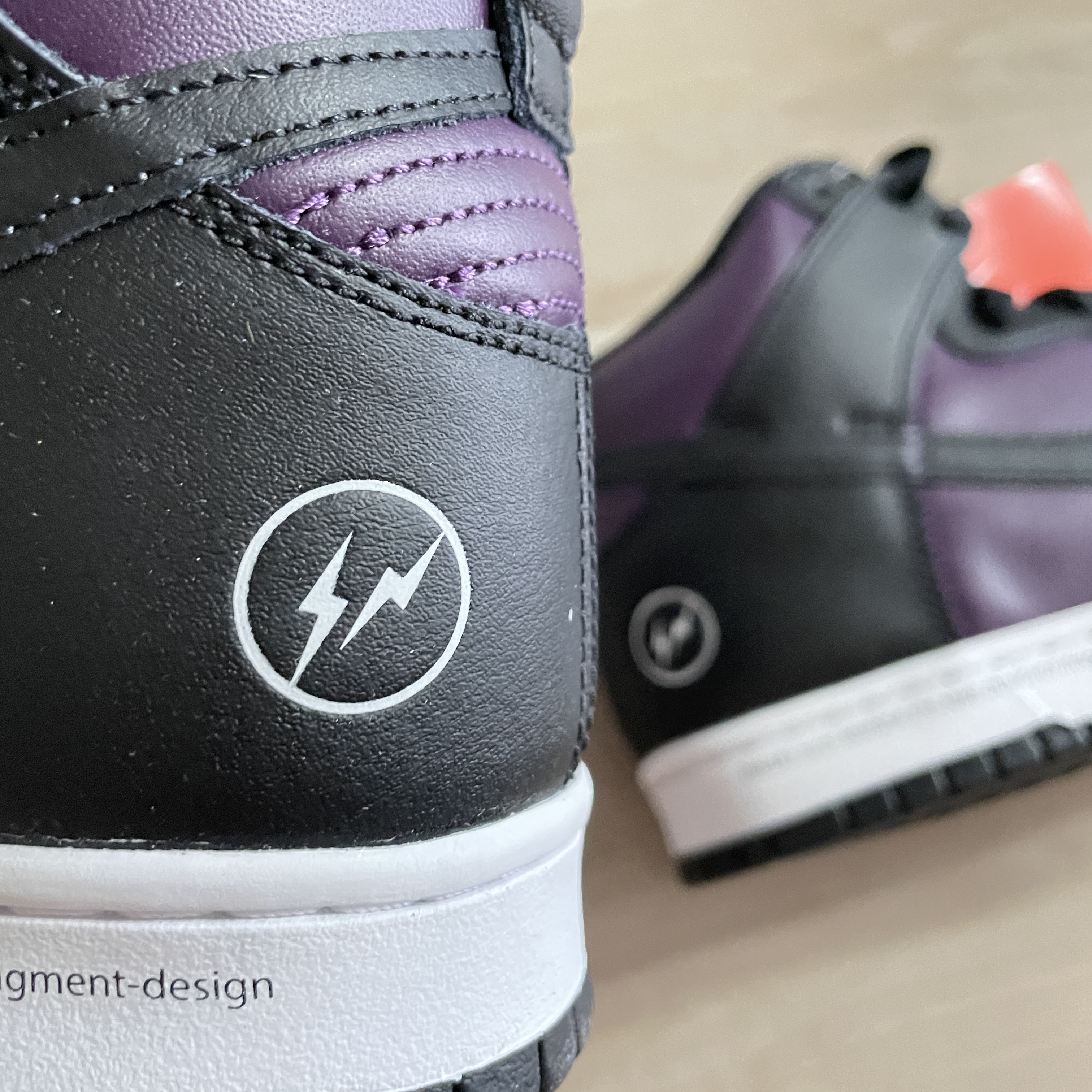 Nike x Fragment Dunk High Black 착용 스타일 - 2