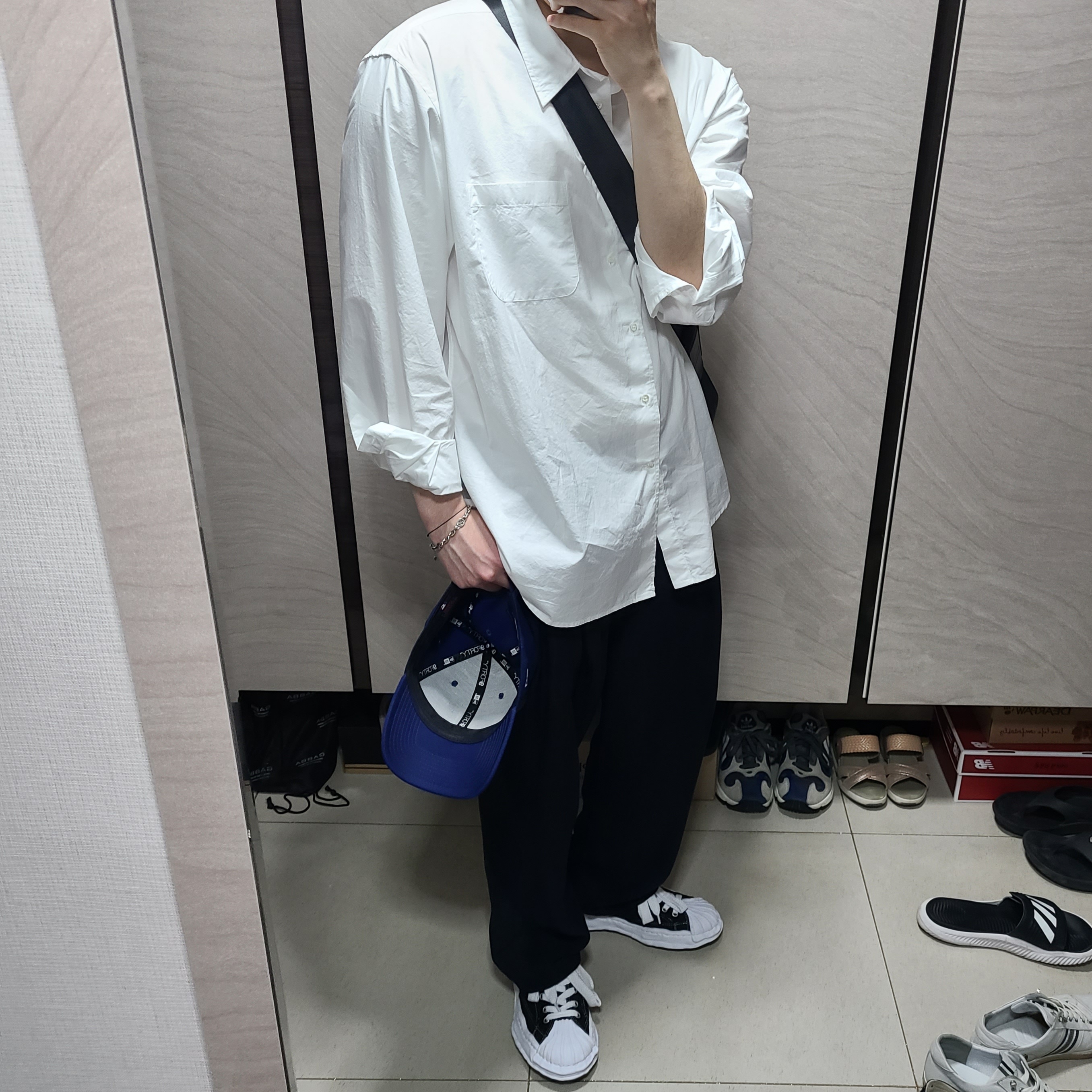 Maison Mihara Yasuhiro Blakey OG Sole Canvas Low-top Sneakers Black 착용 스타일