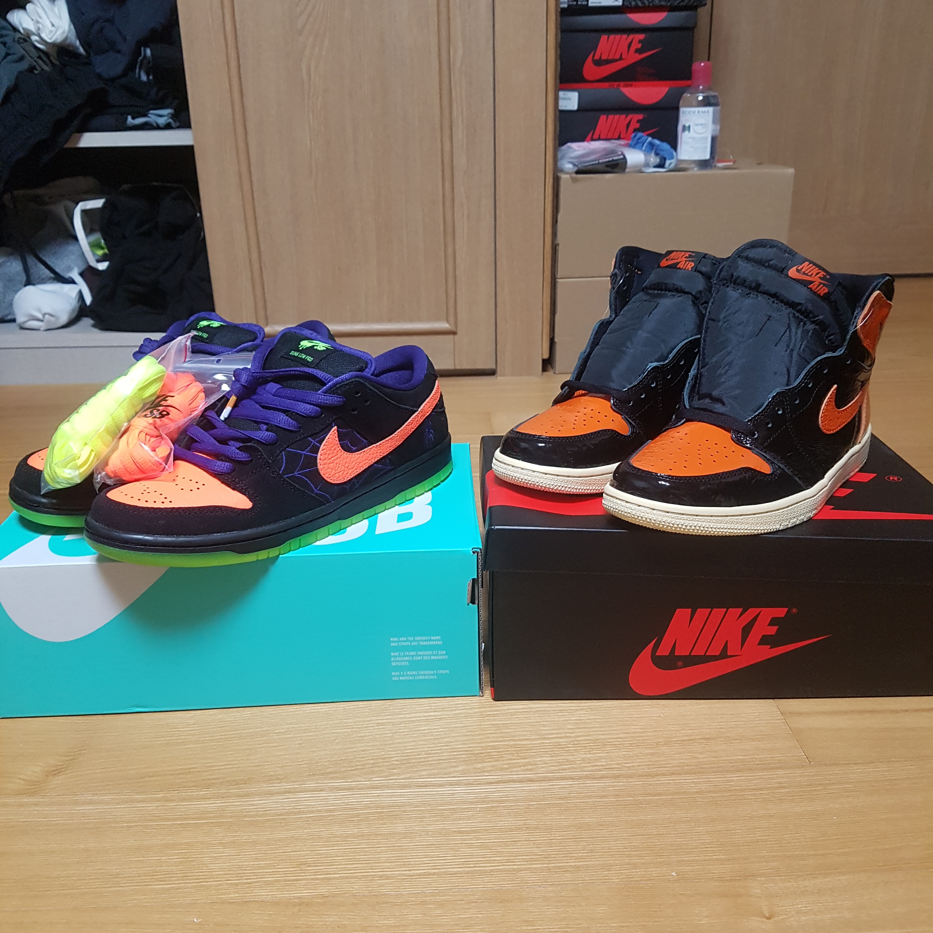 Nike SB Dunk Low Pro Night of Mischief Halloween, Jordan 1 Retro High Shattered Backboard 3.0 착용 스타일 - 3