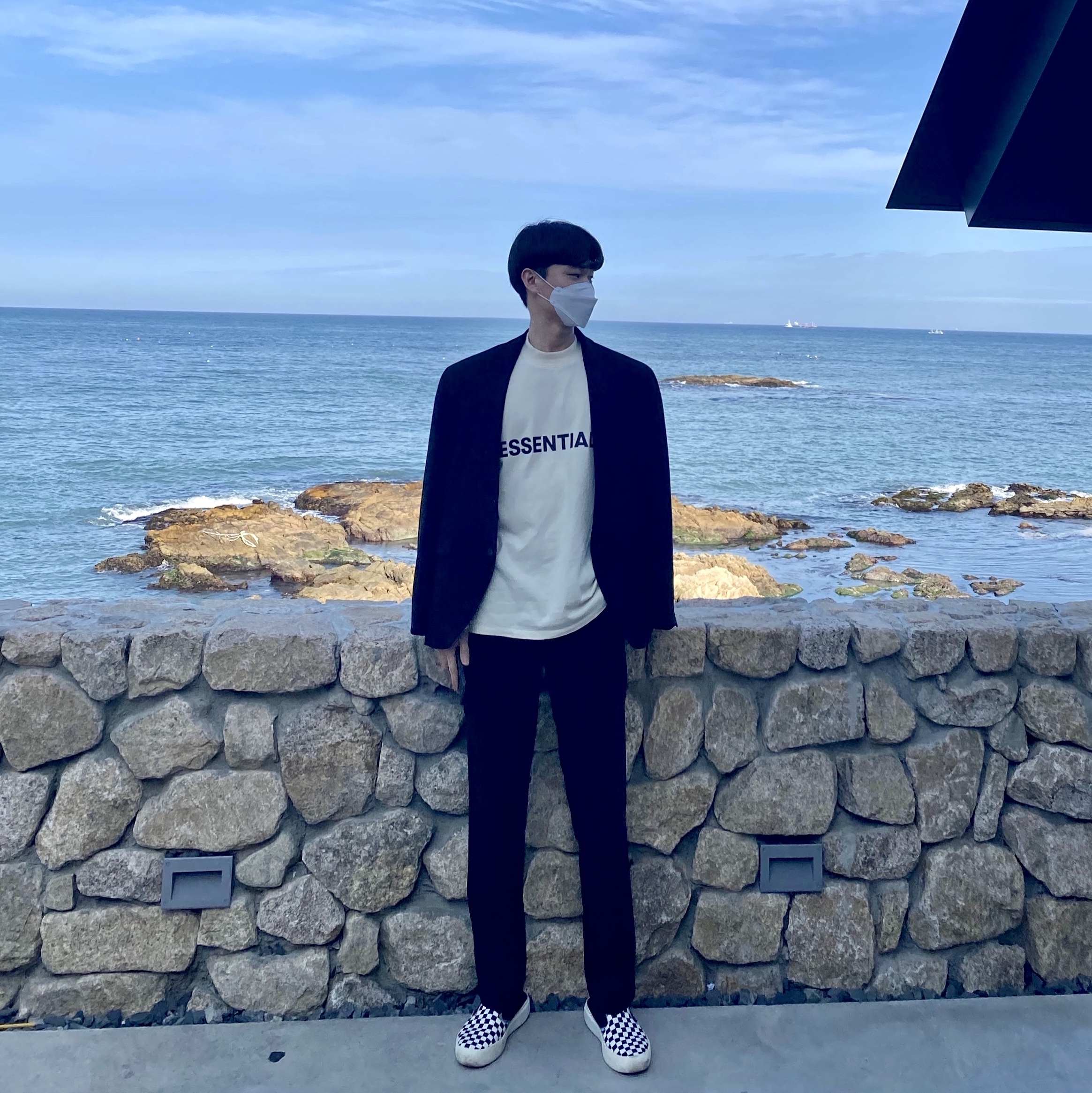 Vans Checkerboard Comfycush One Black, Essentials 3D Silicon Applique Boxy Long Sleeve T-Shirt Buttercream 2020 착용 스타일