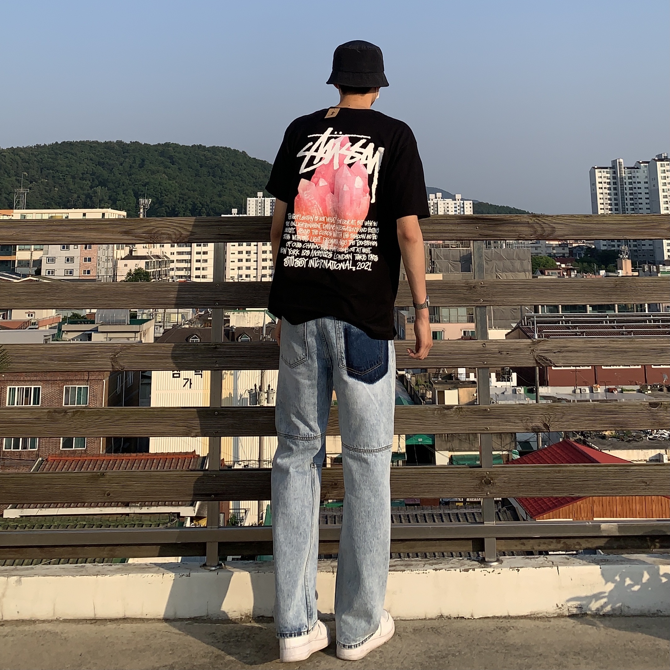 Stussy Reflection T-Shirt Black, Nike Air Force 1 '07 Low White 착용 스타일 - 1