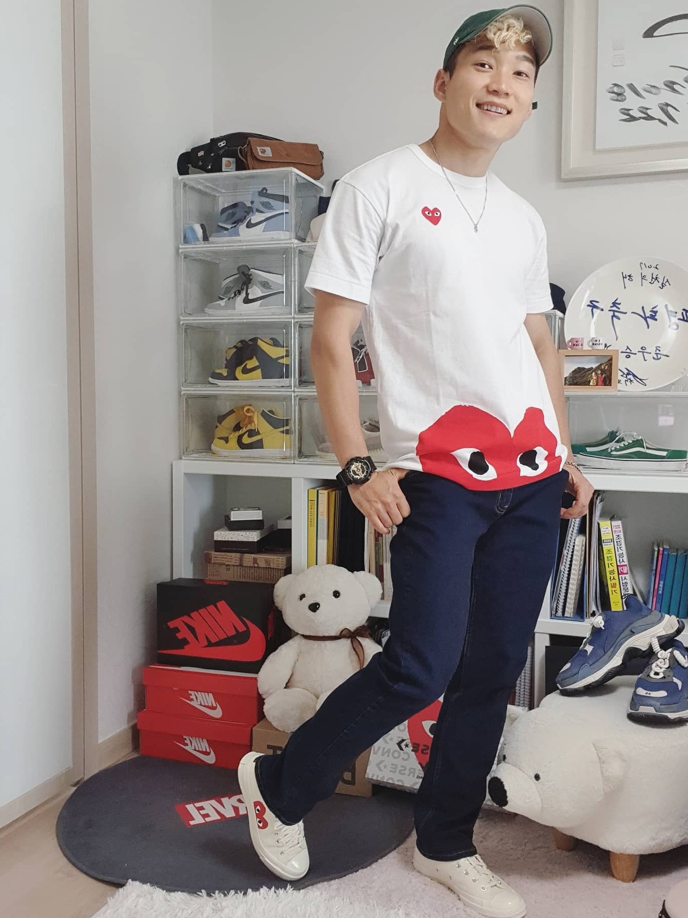 Converse x Play Comme des Garcons Chuck 70 Ox White 착용 스타일 - 2