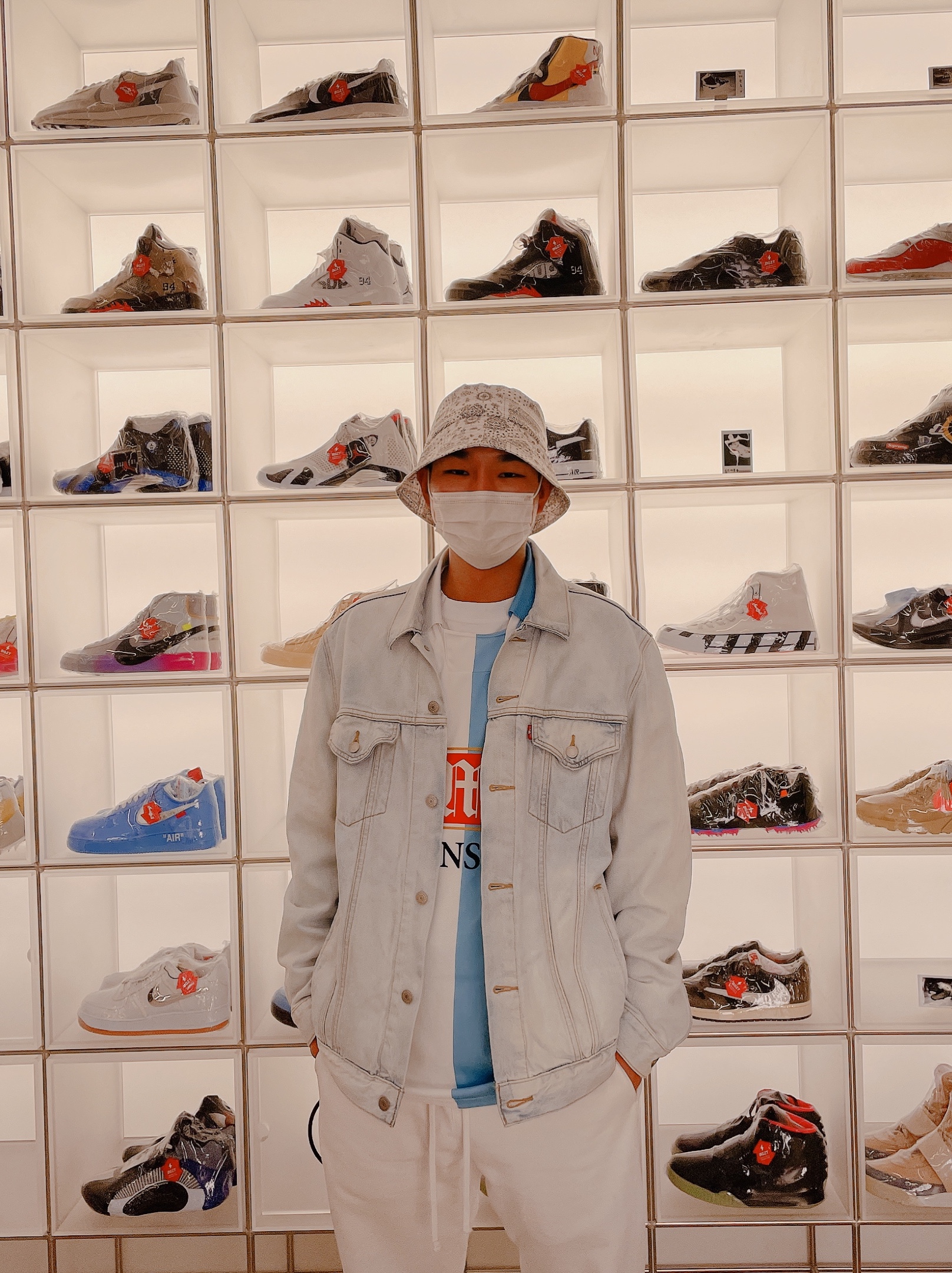 Jordan 1 Retro High OG University Blue, Essentials Sweatpants Cream - 21SS 착용 스타일 - 3