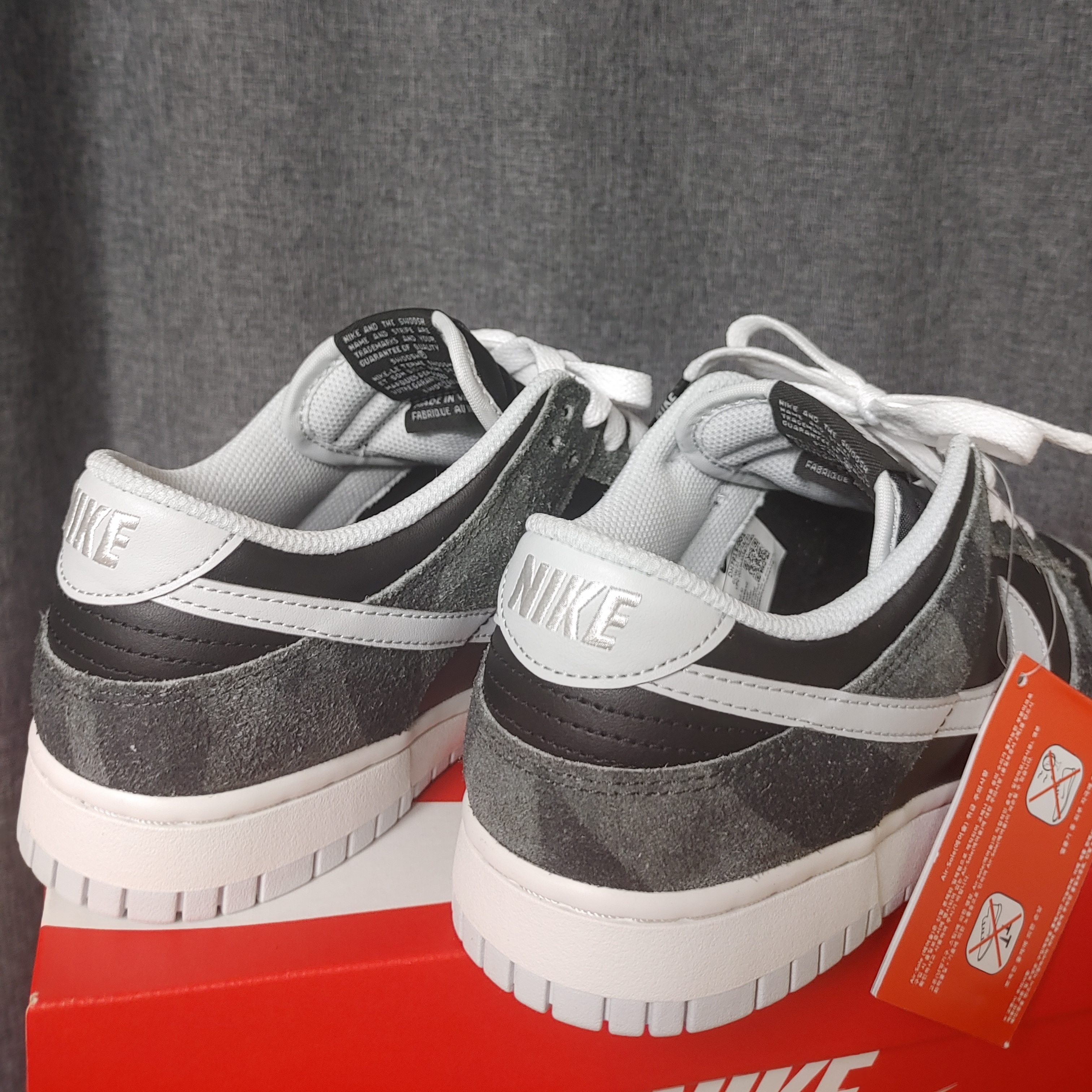 Nike Dunk Low Retro PRM Zebra 착용 스타일 - 1