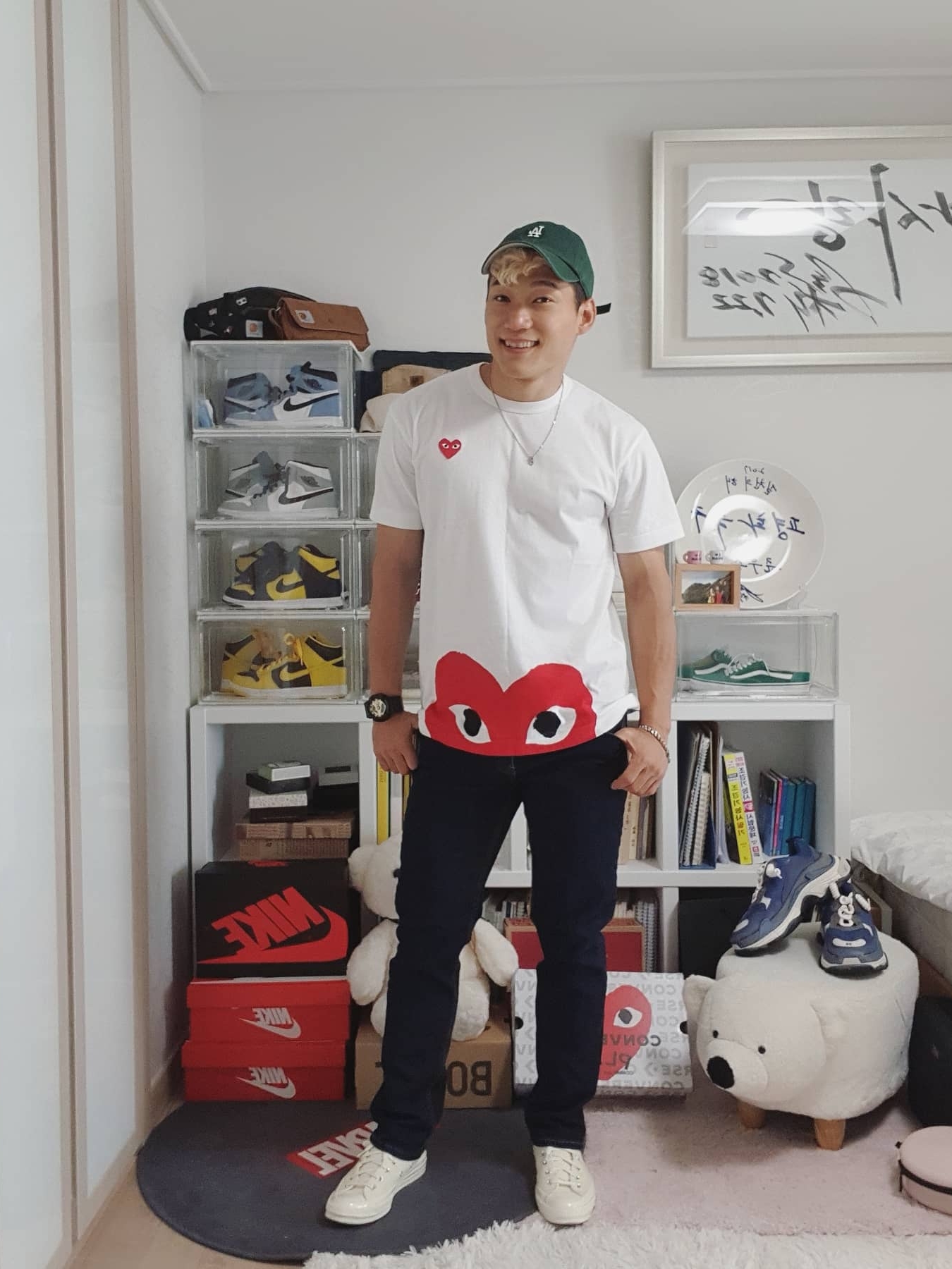 Converse x Play Comme des Garcons Chuck 70 Ox White 착용 스타일 - 3