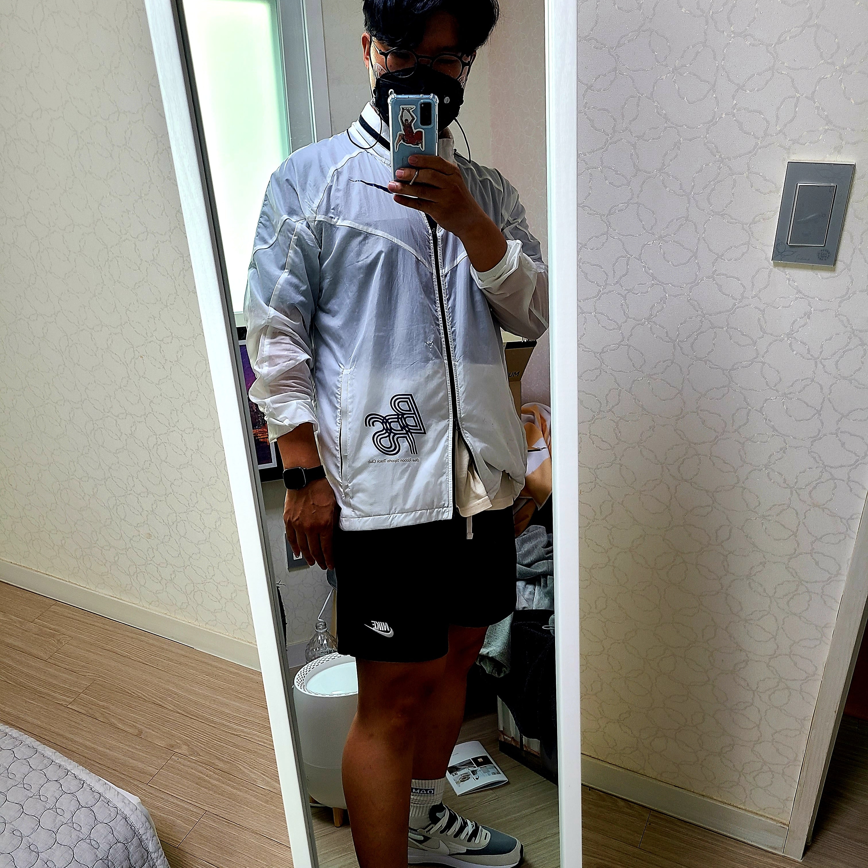 Nike Waffle One Infinite Lilac 착용 스타일