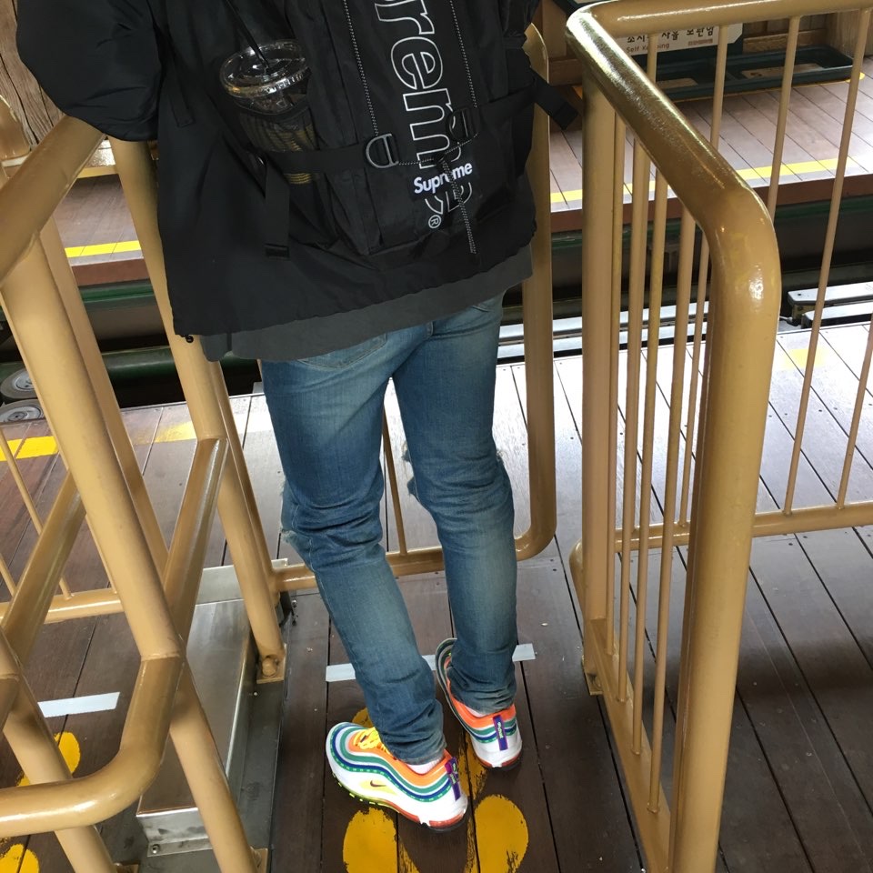 Nike Air Max 97 London Summer of Love, Supreme Backpack Black - 18FW 착용 스타일