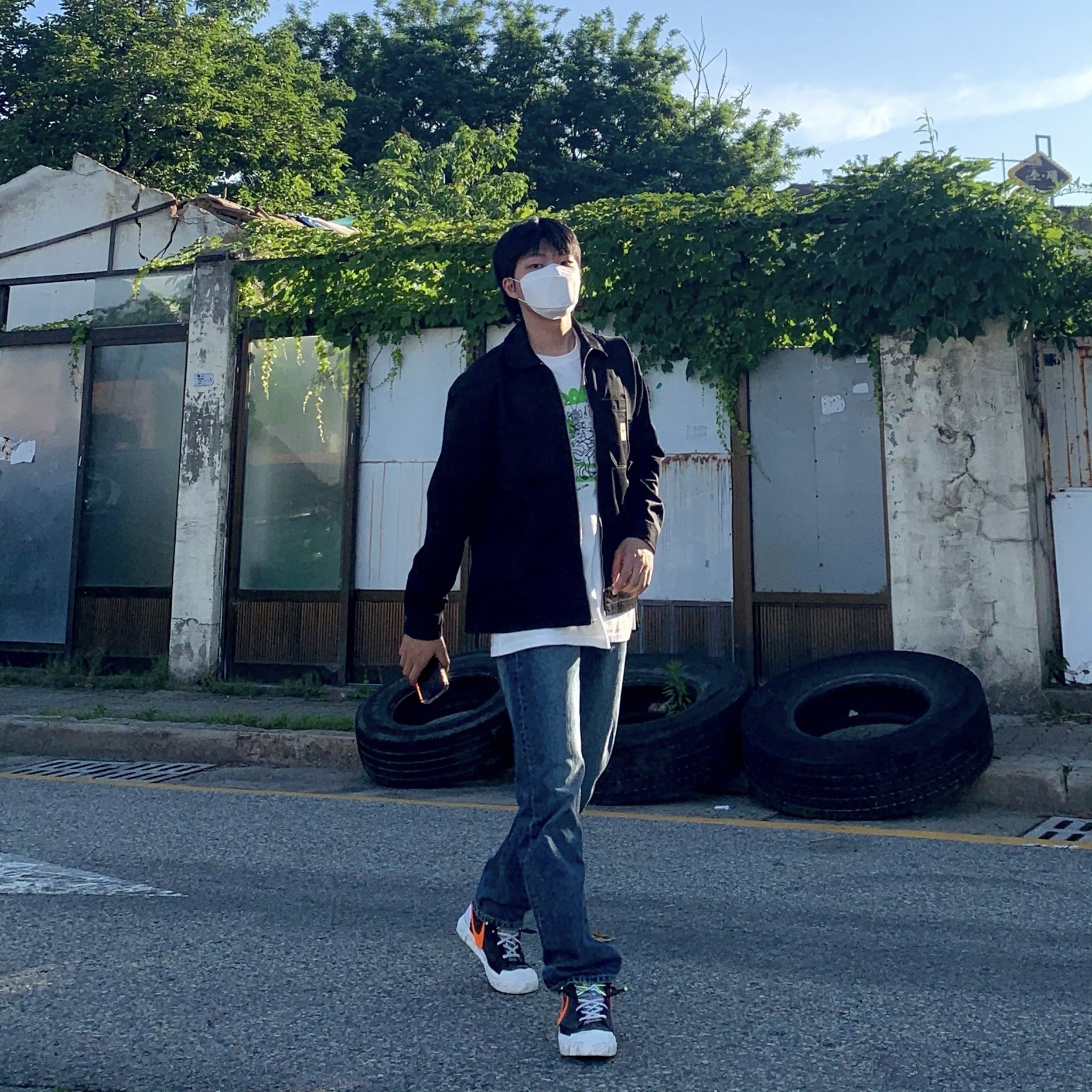 Nike x Readymade Blazer Mid Black 착용 스타일 - 1