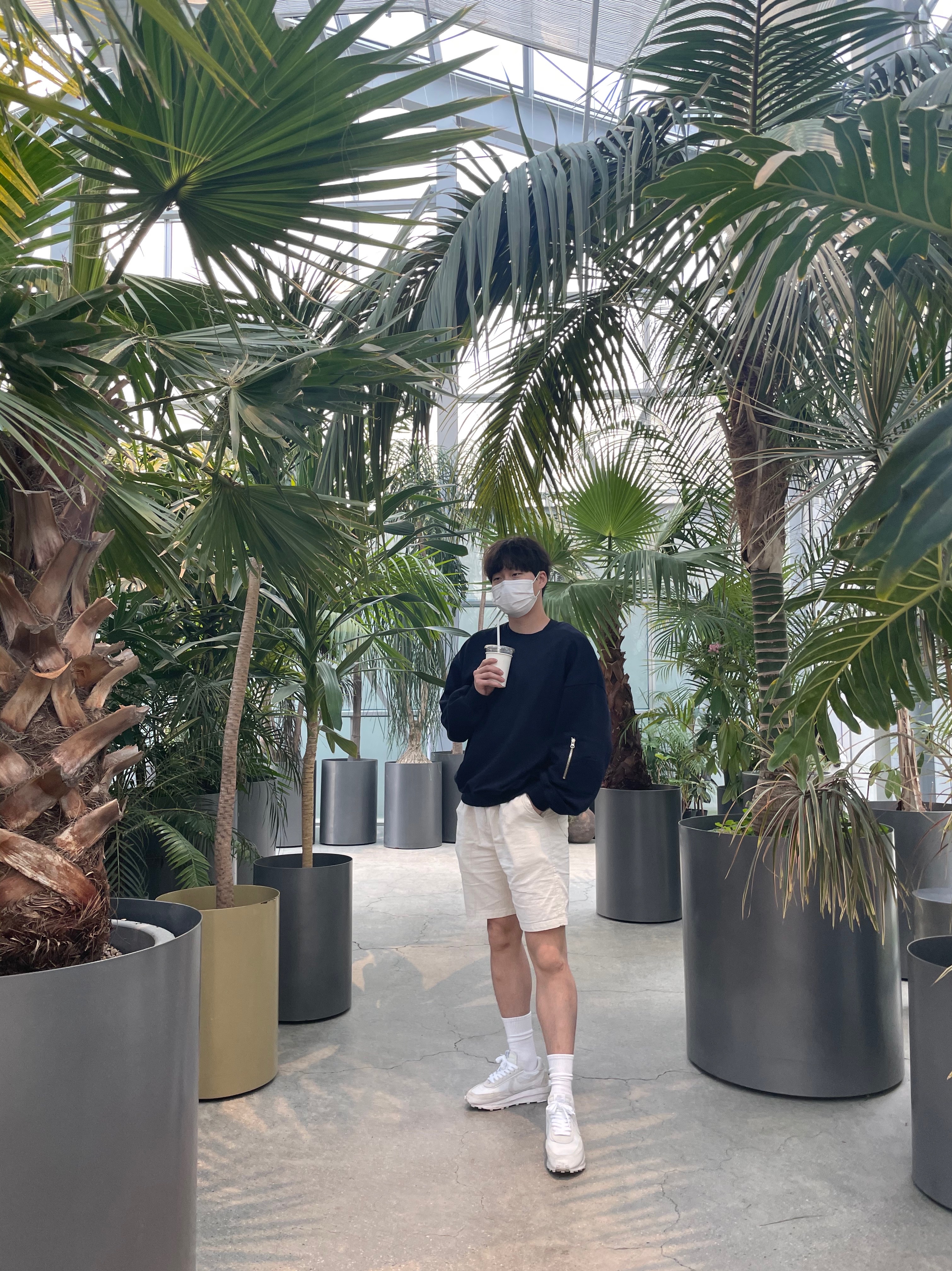 Nike x Sacai LDWaffle White Nylon 착용 스타일