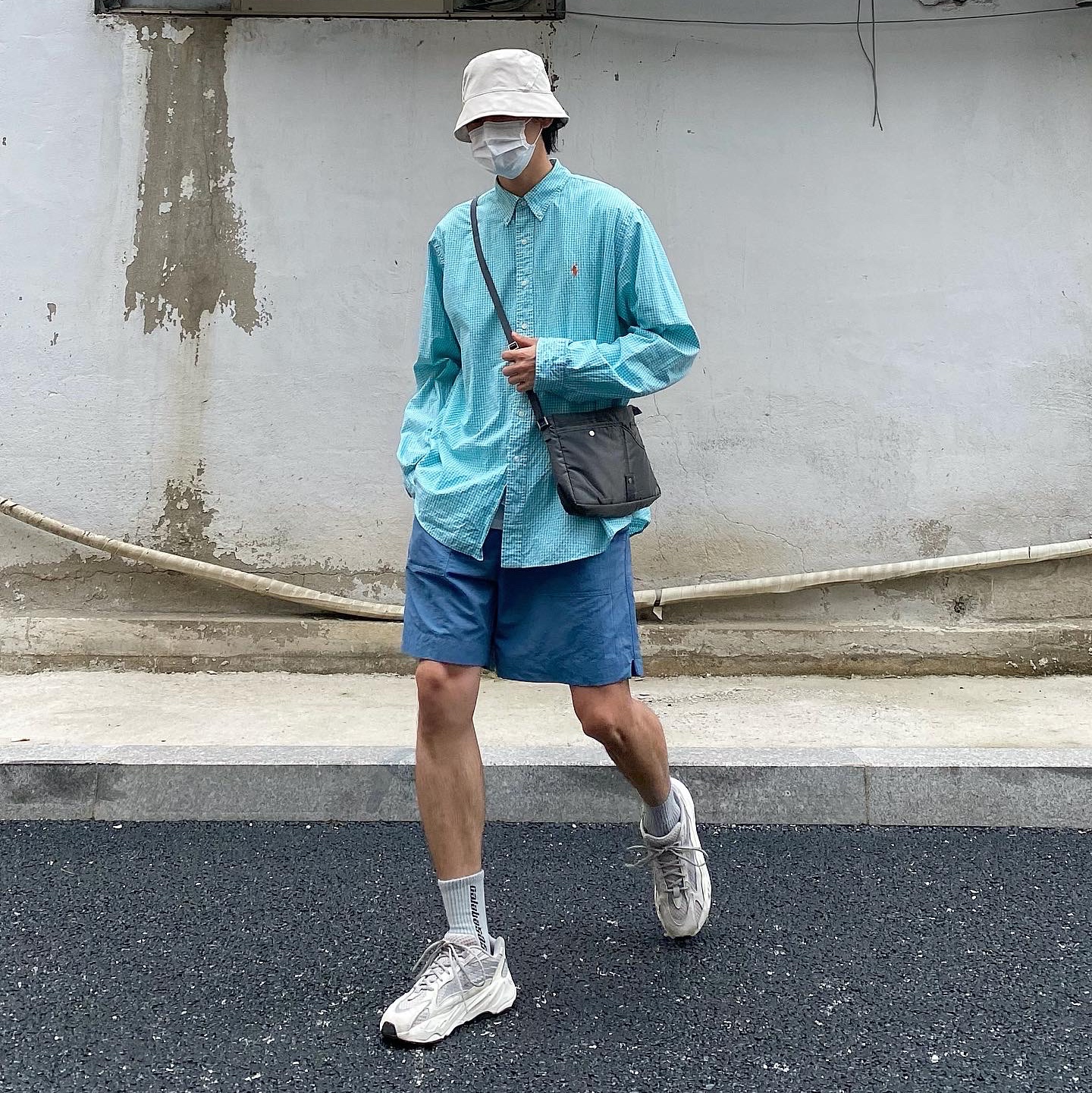 Adidas Yeezy Boost 700 V2 Static 2018 착용 스타일