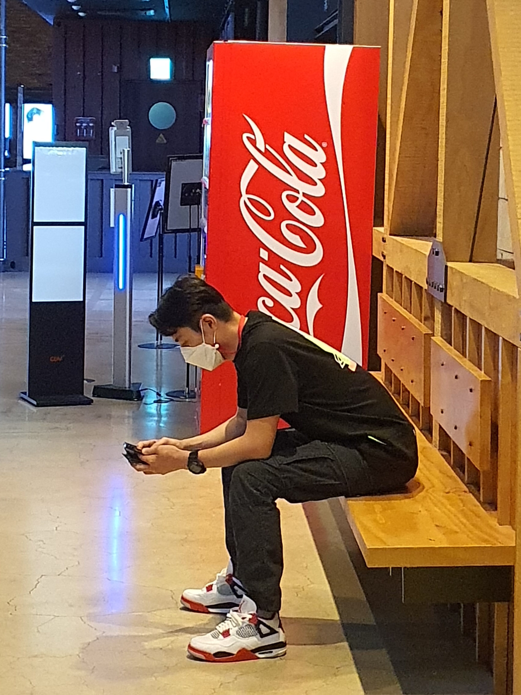 Jordan 4 Retro OG Fire Red 2020 착용 스타일
