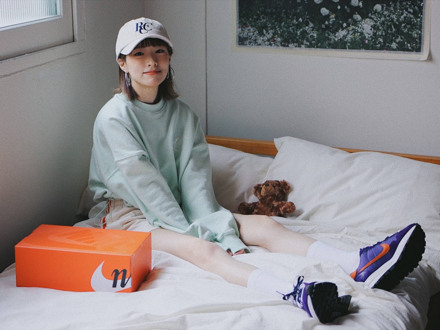 Nike x Sacai VaporWaffle Dark Iris 착용 스타일 - 1