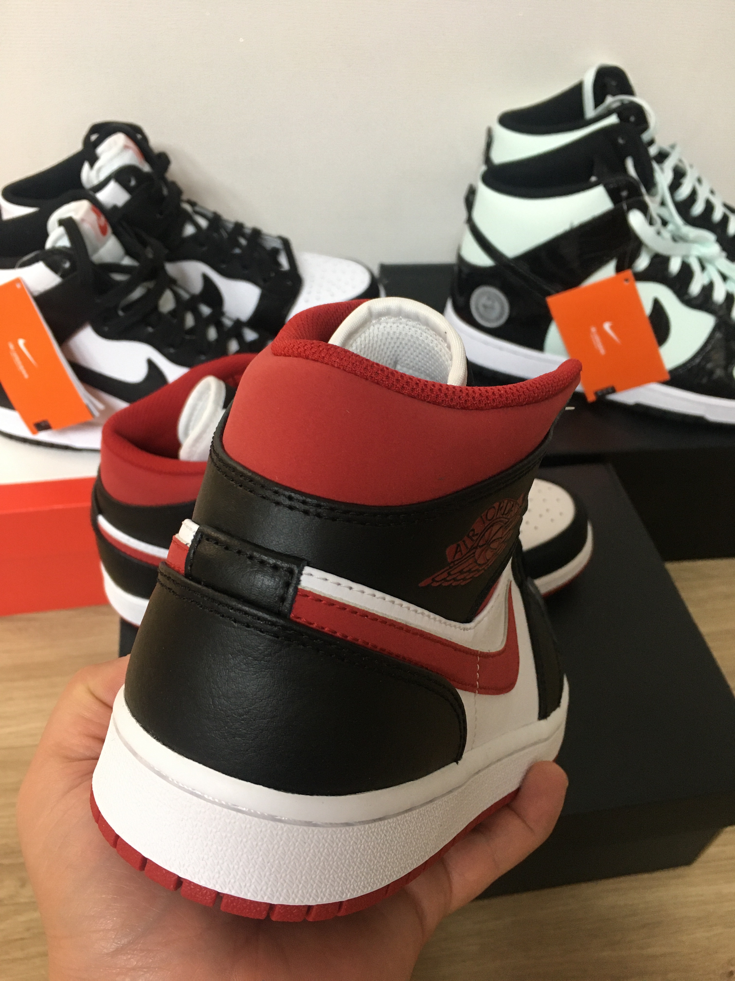 Jordan 1 Mid Gym Red Black White, (GS) Jordan 1 Mid Gym Red Black White 착용 스타일 - 2